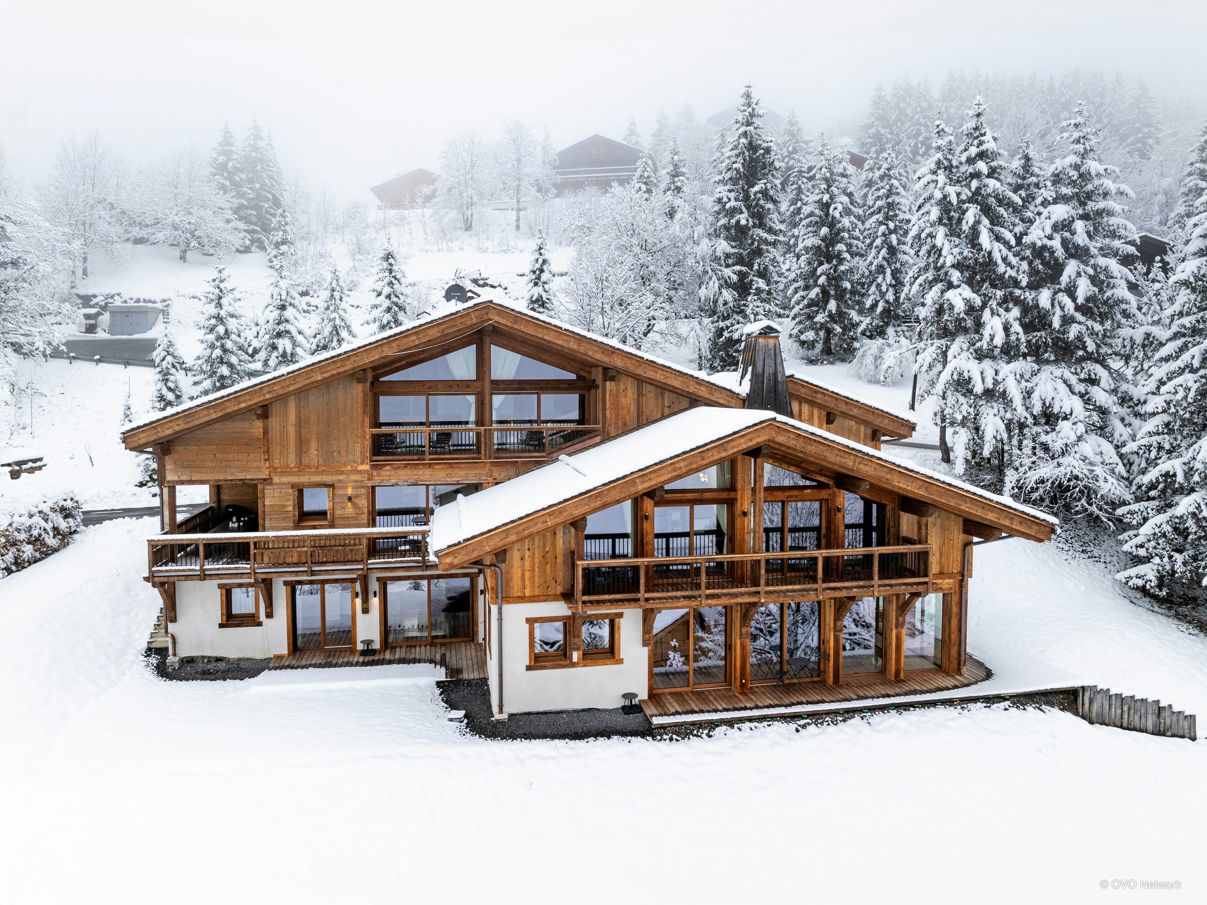 Tout luxe 14p à La Clusaz, avec piscine et spa