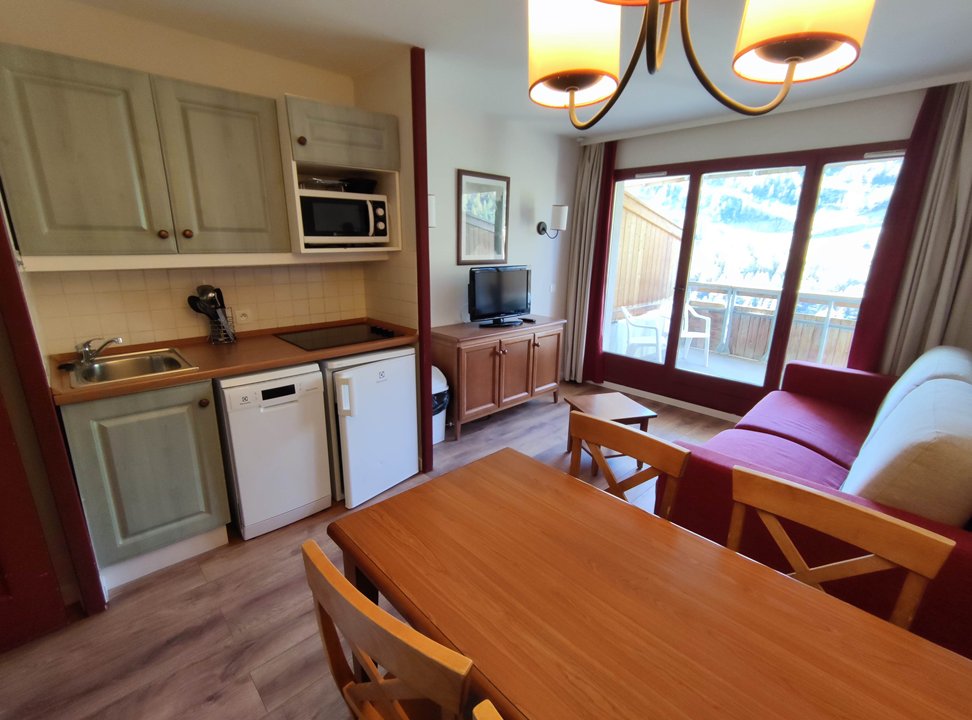 Appartement lumineux vue dégagée montagne