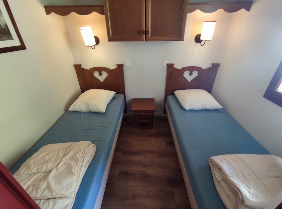 Appartement lumineux vue dégagée montagne