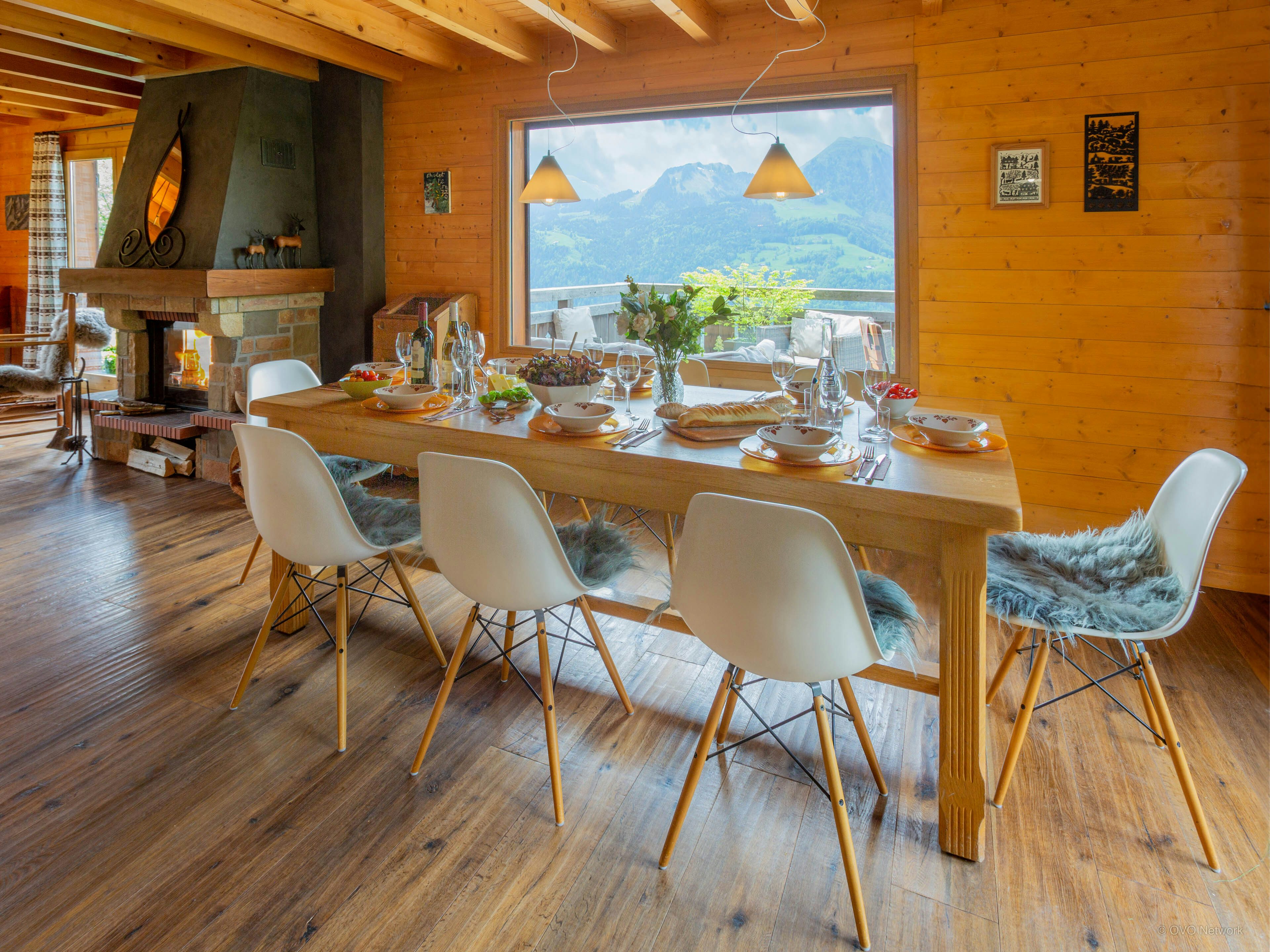 Vacances dans les alpes avec vue splendide