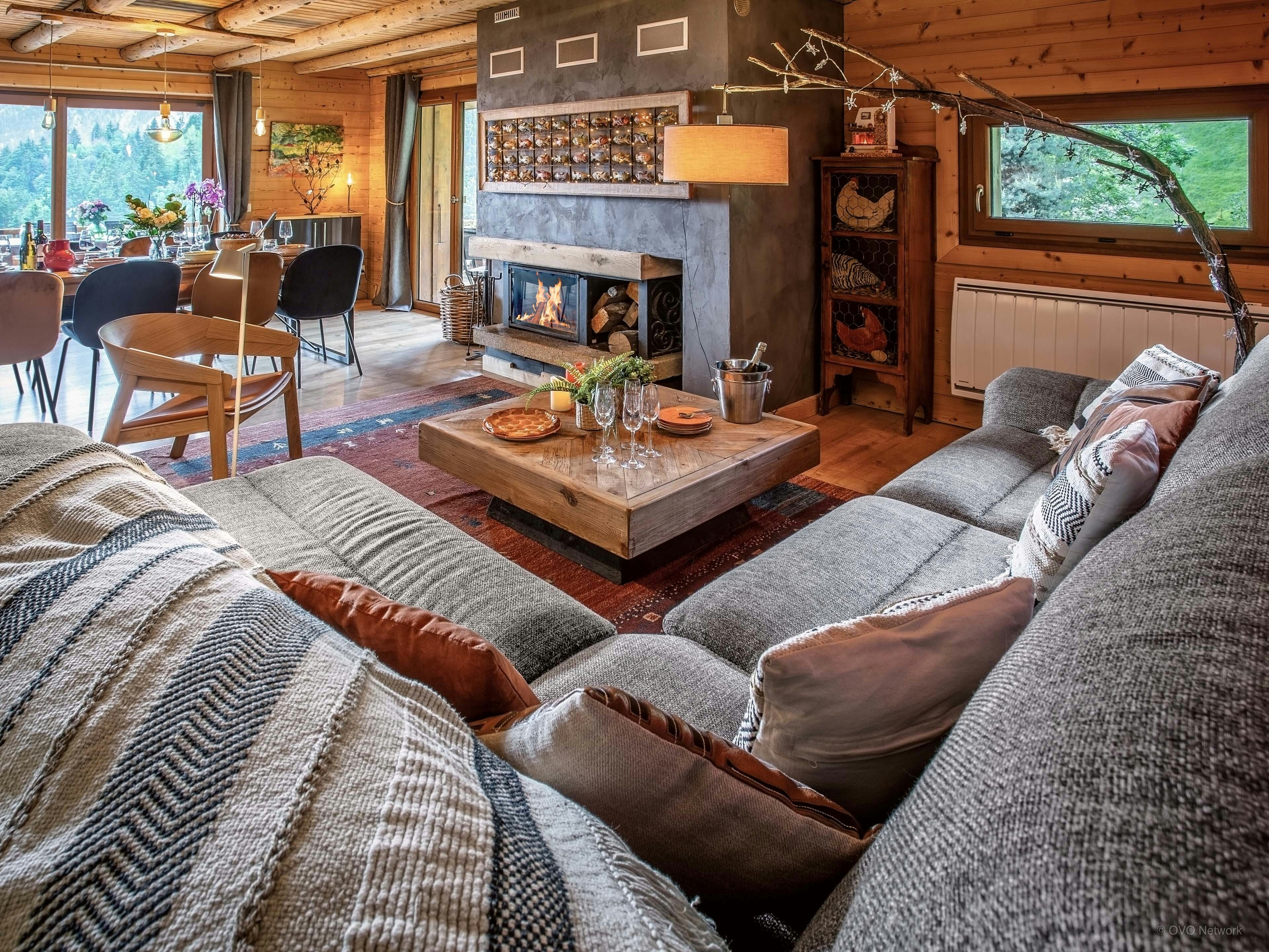 Au calme pour 10 avec sauna et jacuzzi