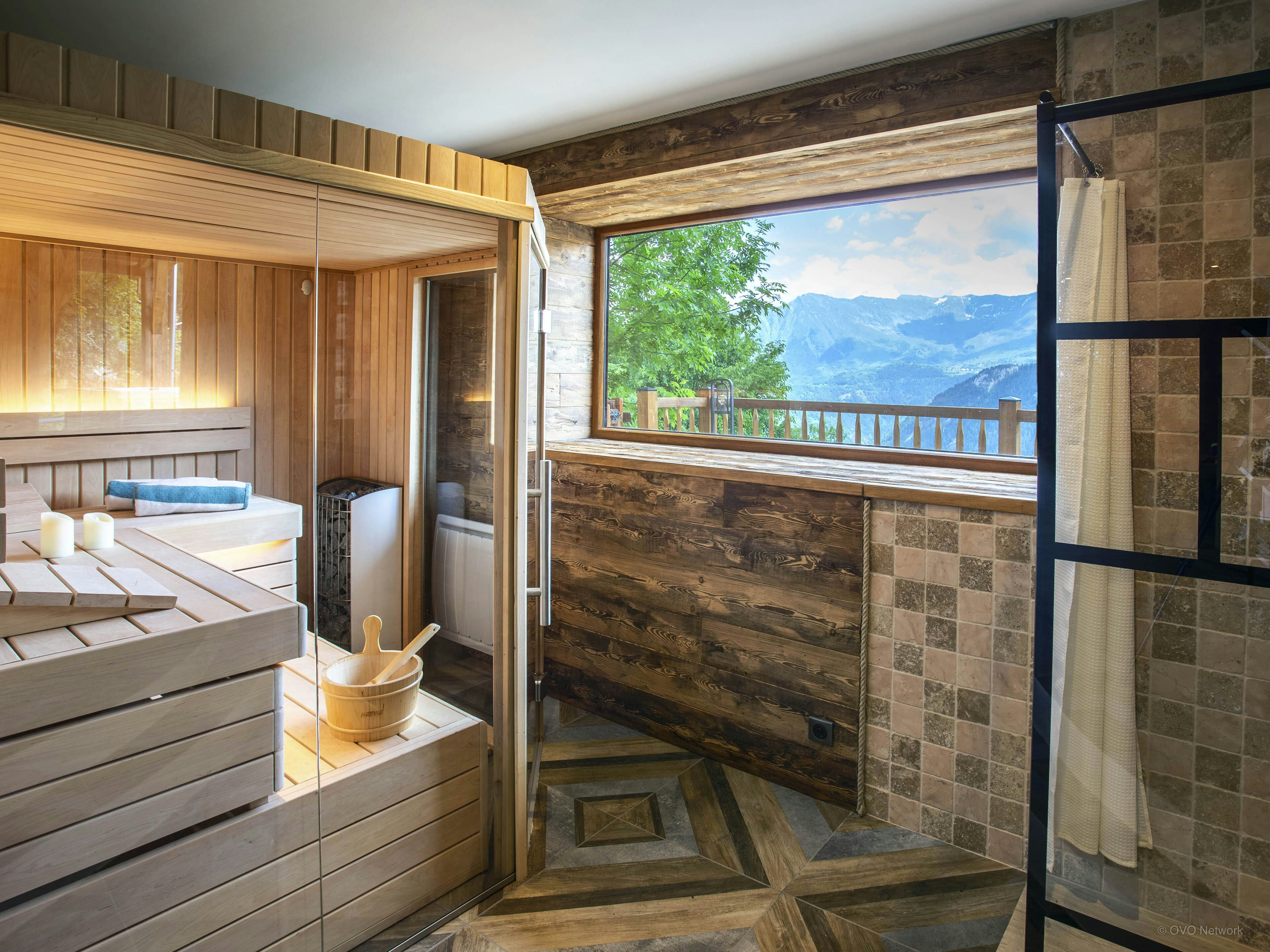 Au calme pour 10 avec sauna et jacuzzi