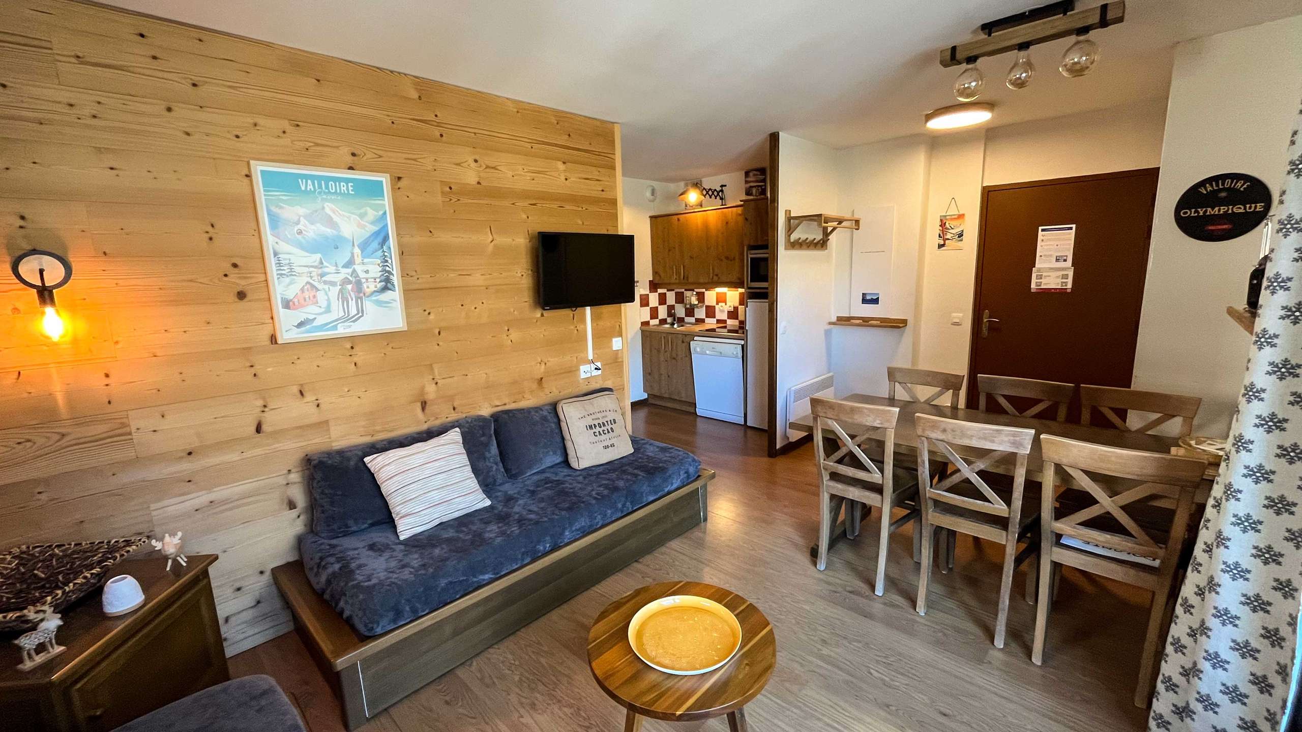 APPARTEMENT 3 PIECES 6 PERSONNES.  PROCHE PISTE