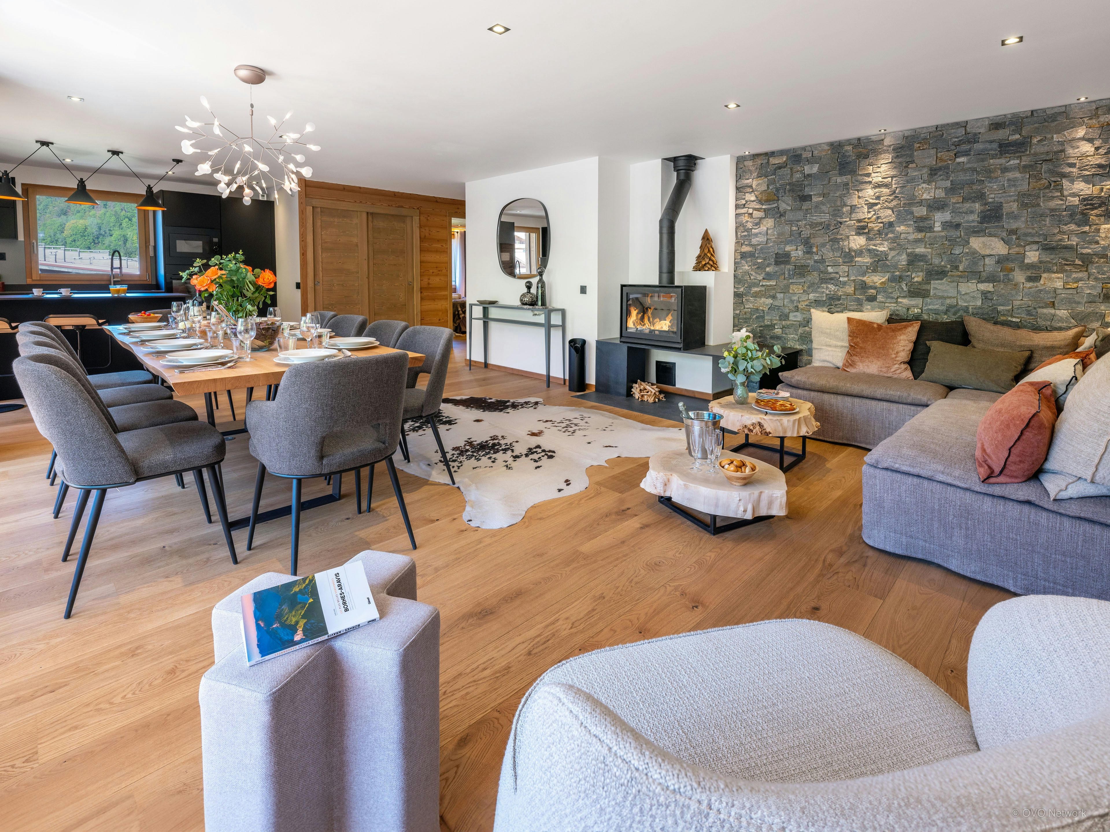 Skis aux pieds pour 10 à La Clusaz