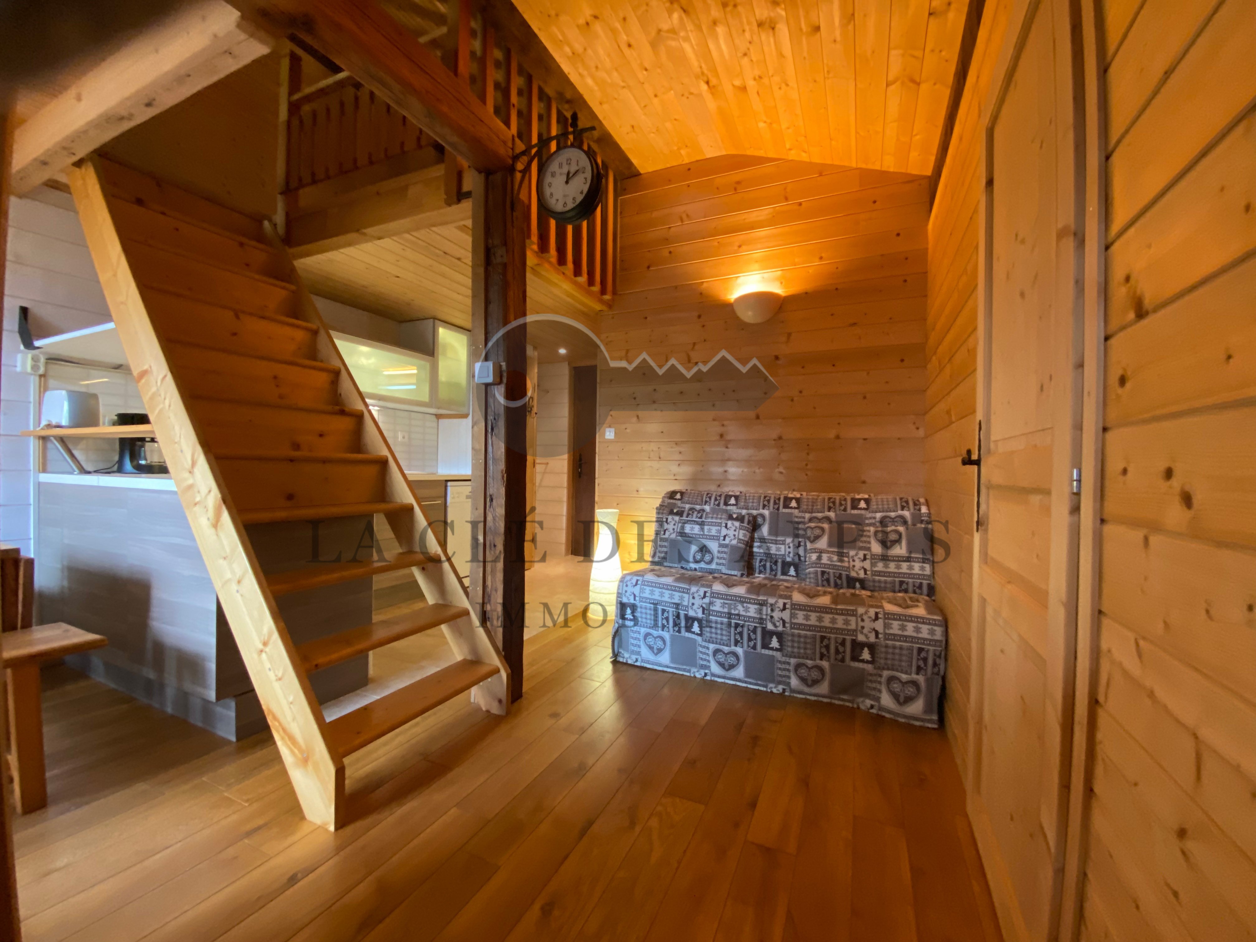 Beau studio-cabine-mezzanine a proxmite des pistes de ski