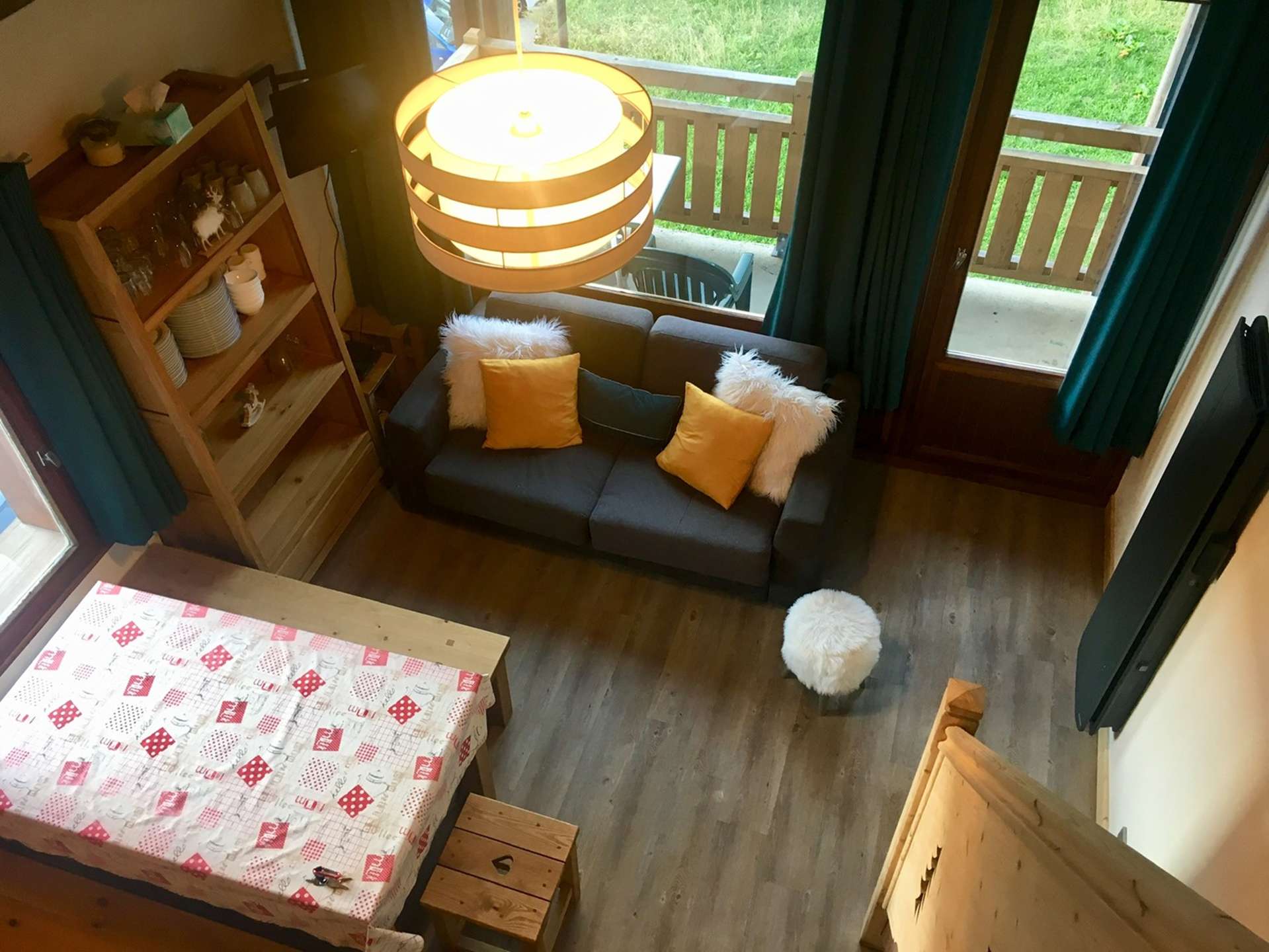 Arêches, au Planay calme et nature, appartement 6 à 8 pers, 2 étoiles.