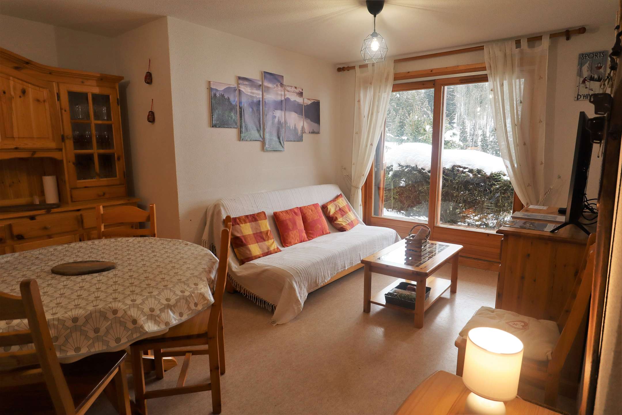 Appartement lumineux pour 4 à 6 personnes, 2 chambres, village avec parking privatif dans résidence
