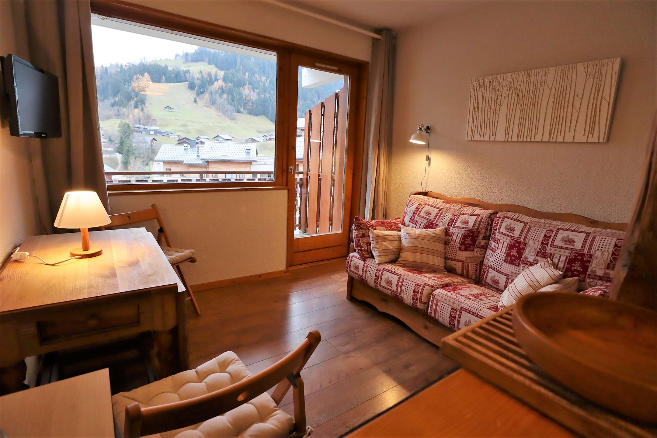 Vacances en montagne  Arêches-Beaufort.T2 plein. 2à 3 pers.