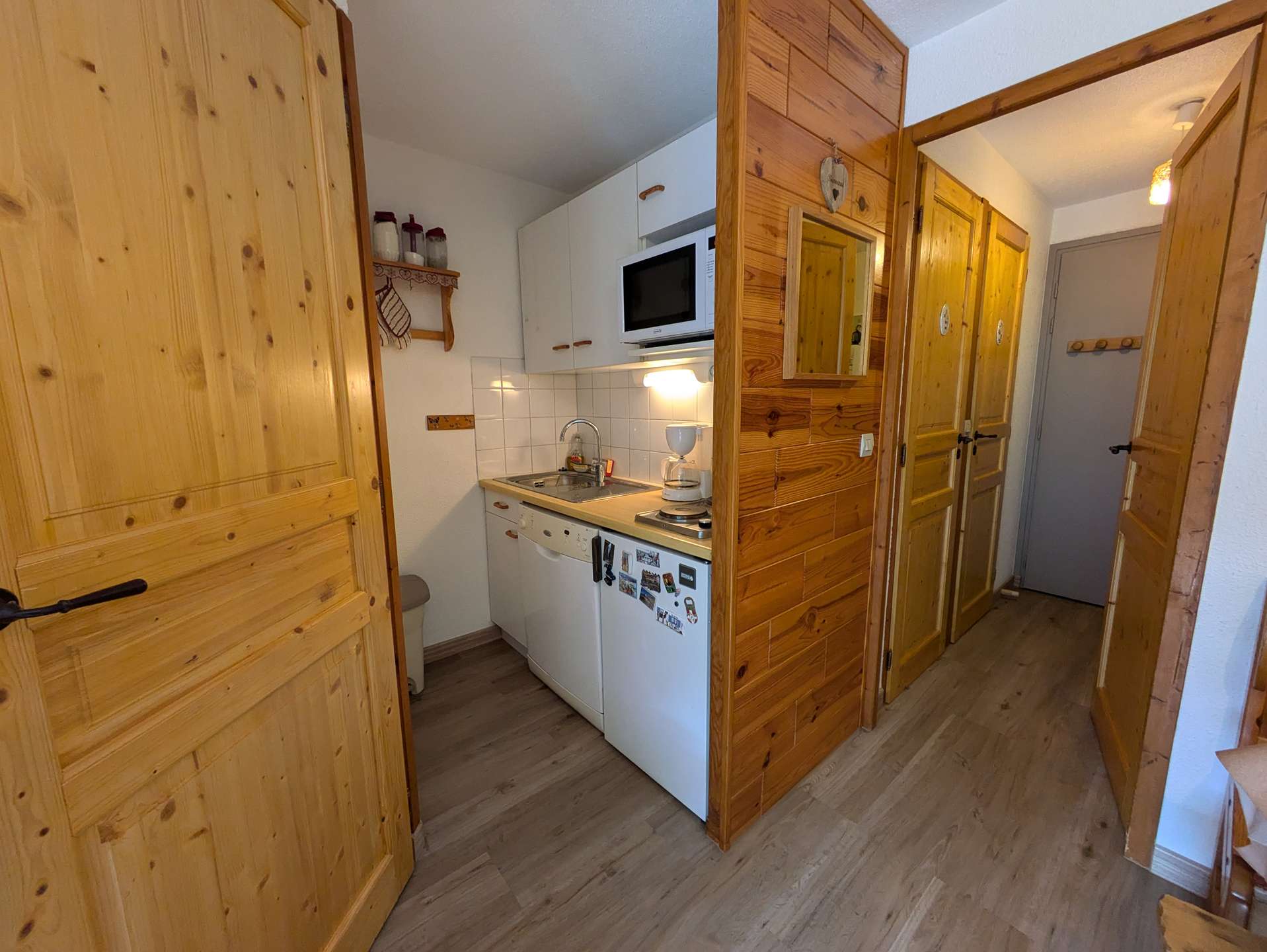 Appartement pour 5 personnes,plein sud au coeur du village, à proximité des remontées mécaniques