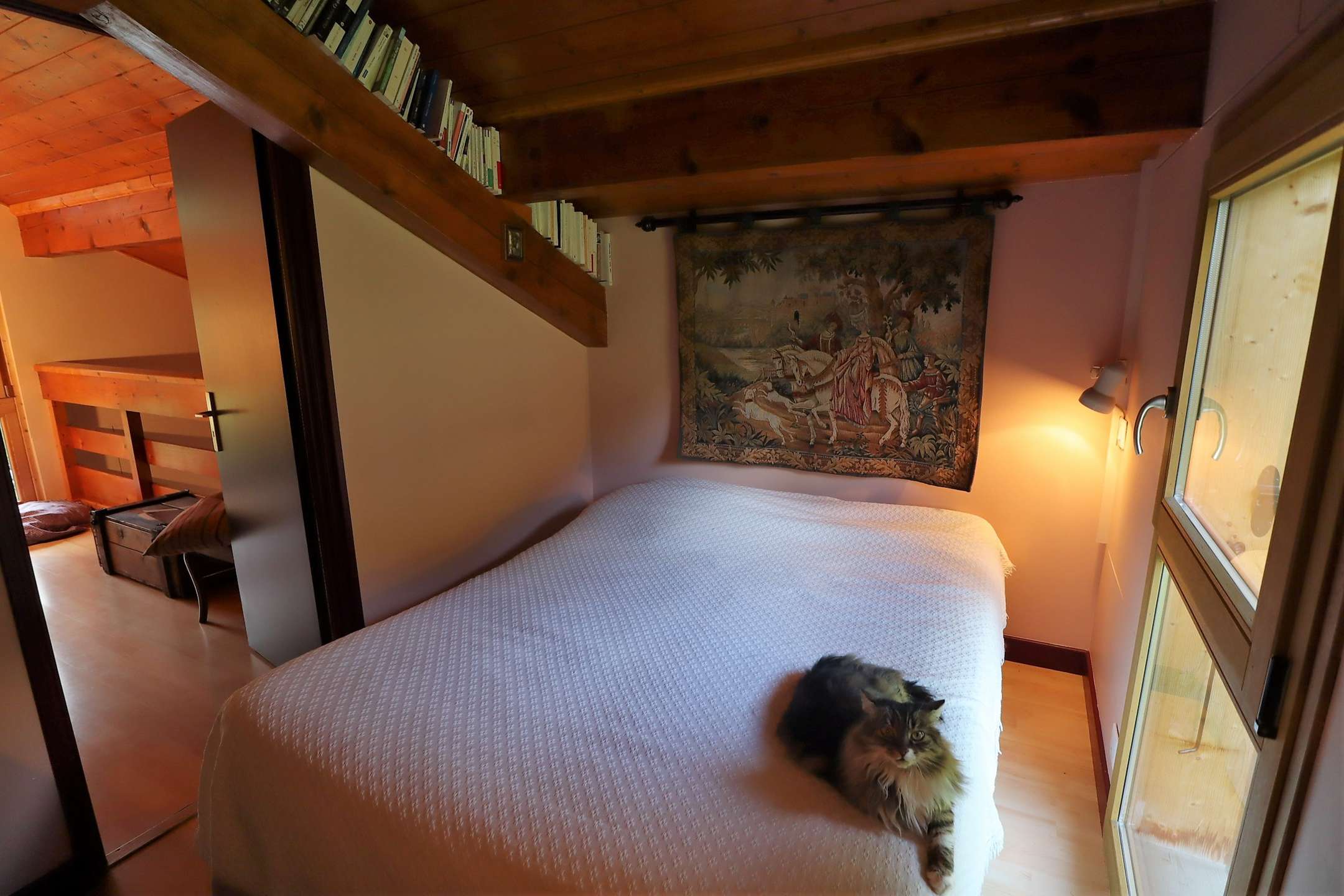 Chalet d'architecte. 6 pers. confort / 7 pers. au Planay. Calme, spacieux. 2 chambres