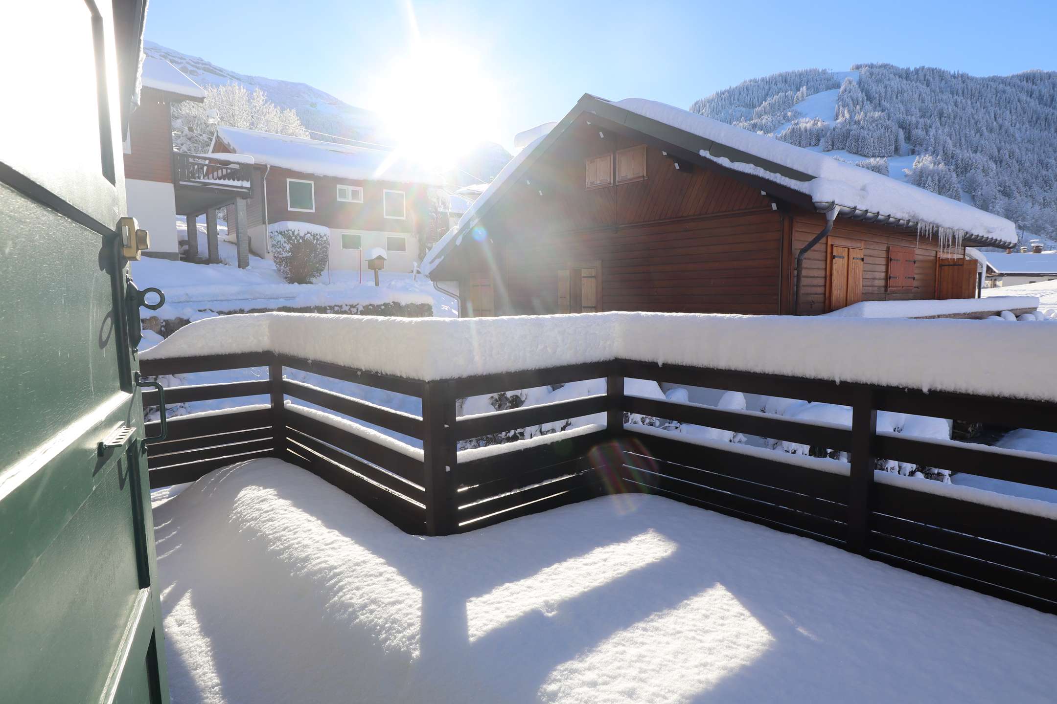 Arêches-Beaufort, chalet 12 pers., confort 10 pers. Village, sud.