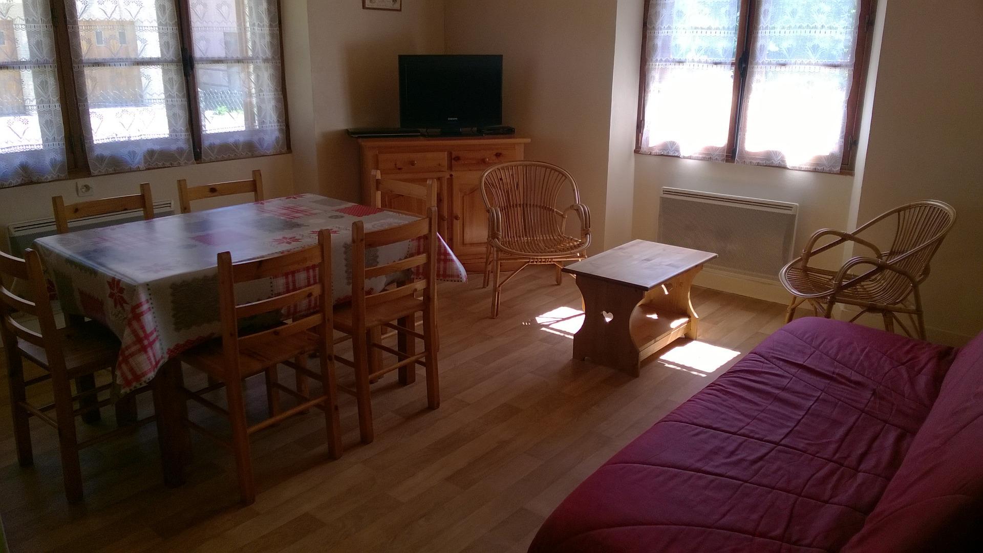 Chez Roger - Au coeur du village