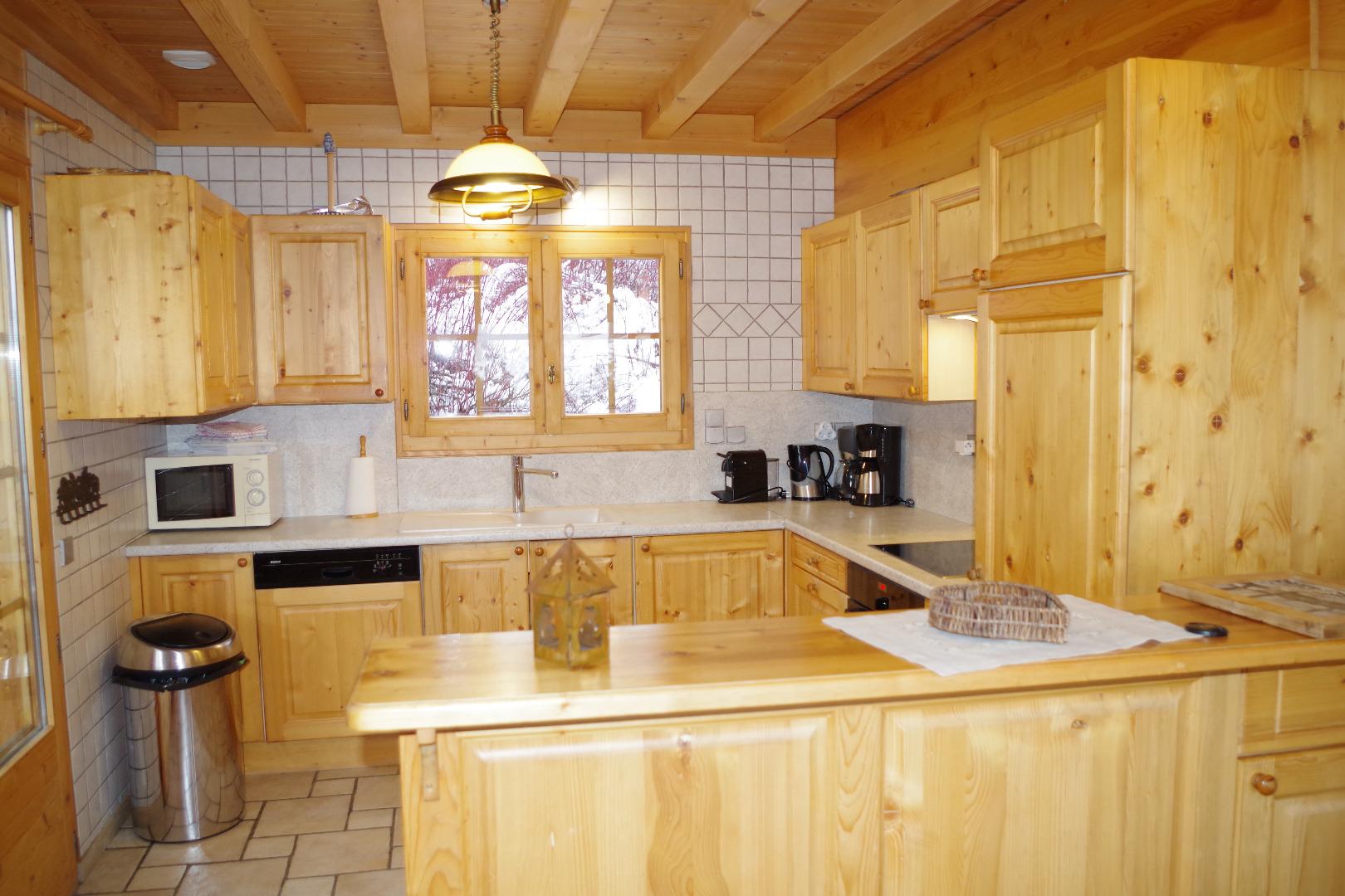 CHALET 4* INDIVIDUEL DE QUALITE LUXUEUSE VUE MONT BLANC SAUNA CLIMATISE PROCHE CENTRE.