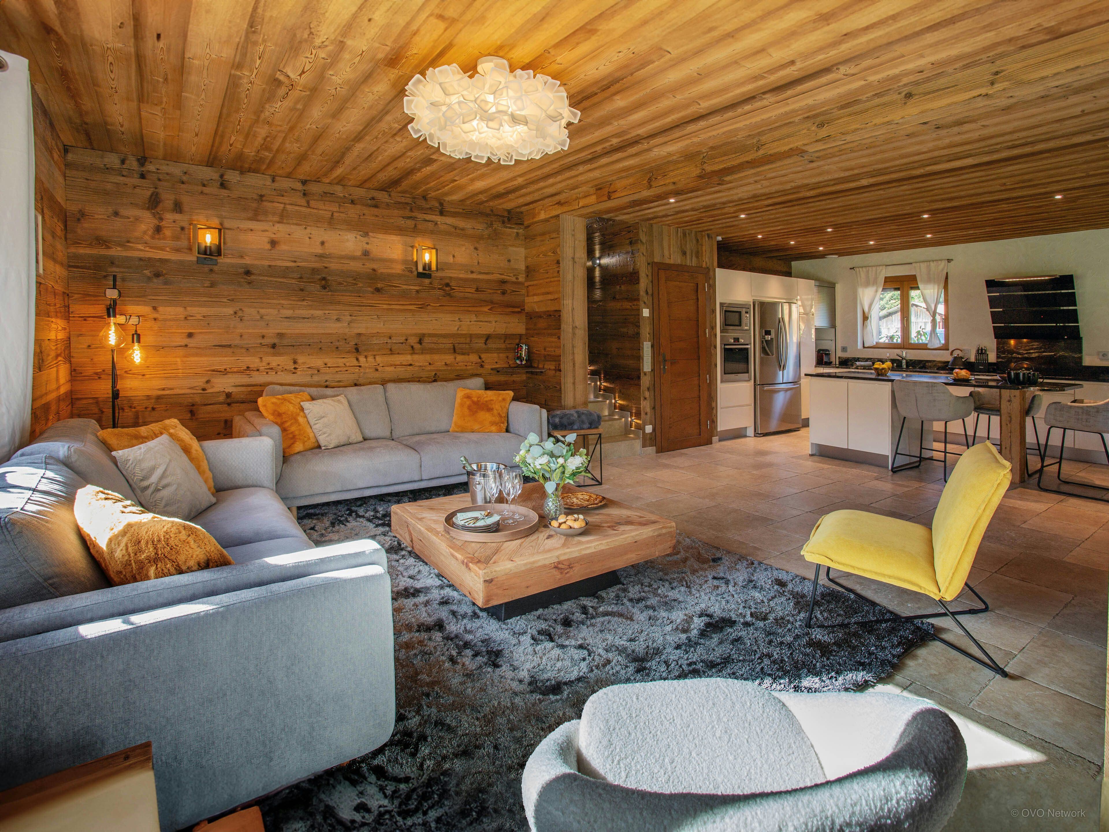 Beau chalet pour 8 - jacuzzi & terrain de pétanque