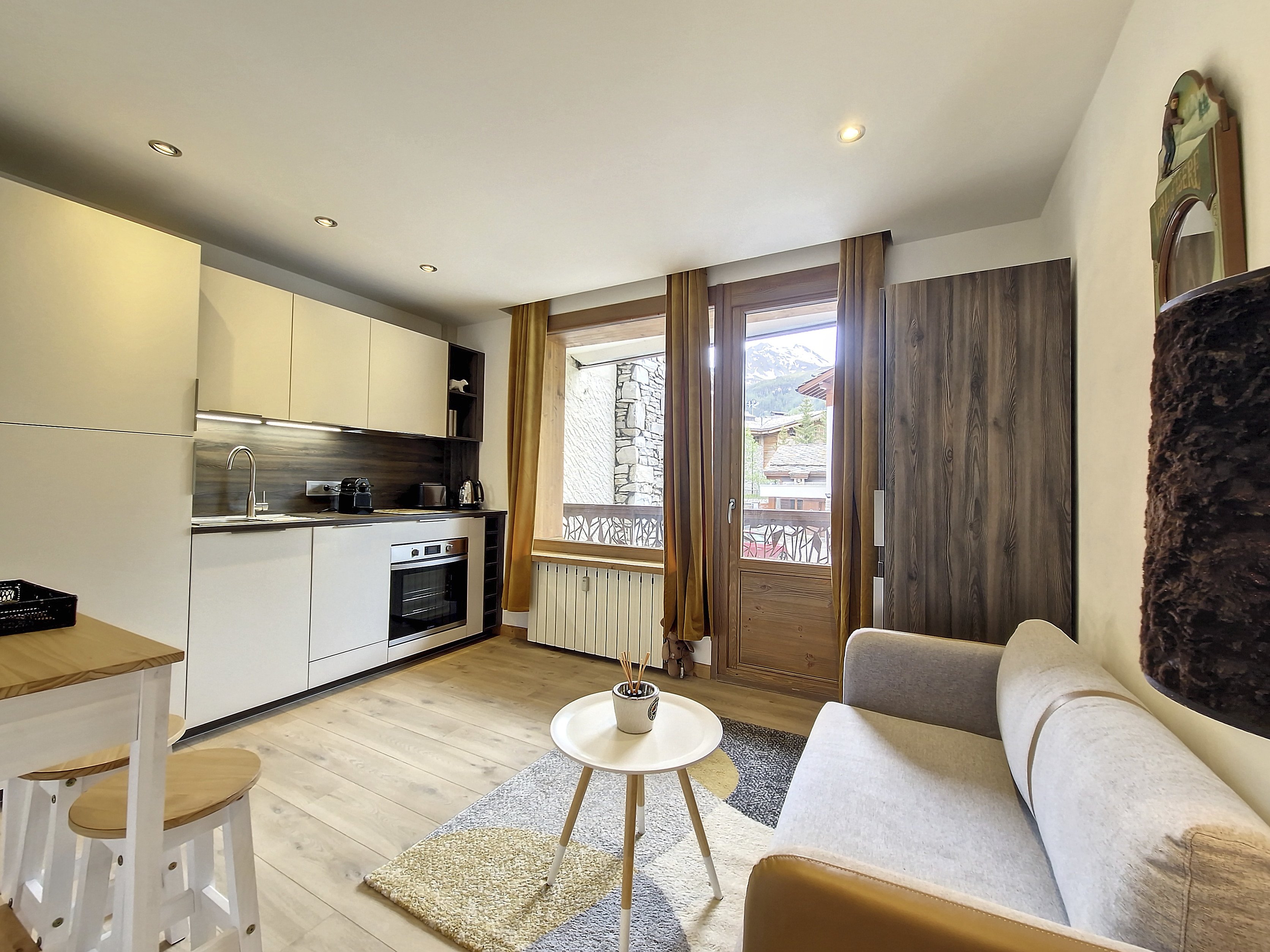 2 pieces centre renove