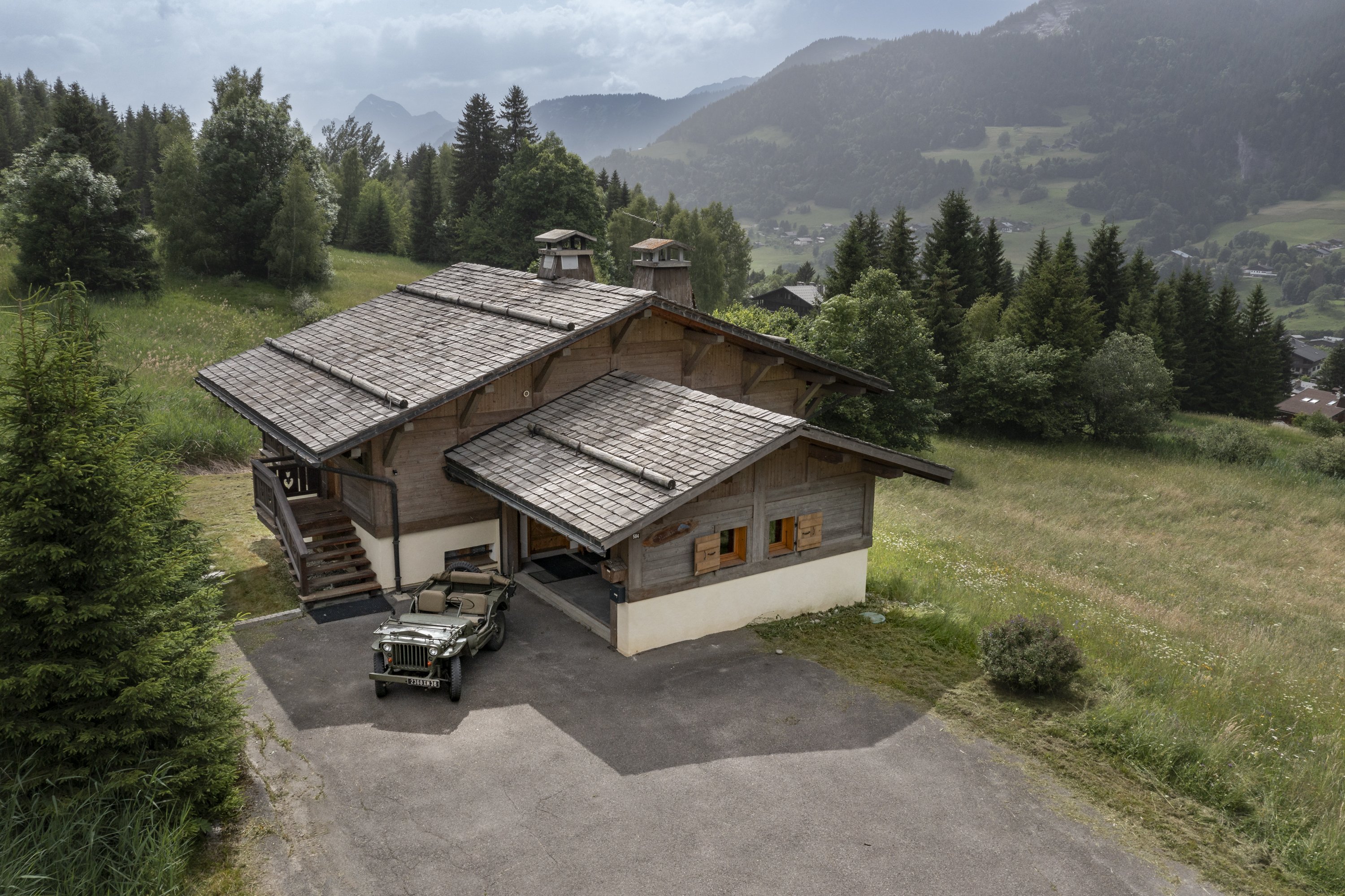 Chalet familial sur les pistes de Rochebrune  4 chambres  8 personnes