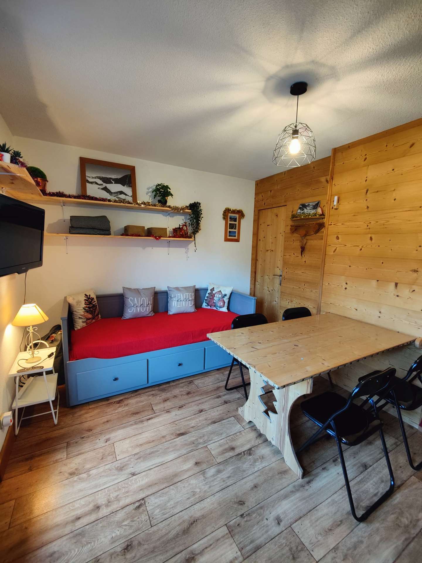 CHARMANT STUDIO 19m² IDEAL POUR 4 PERSONNES AVEC BOX