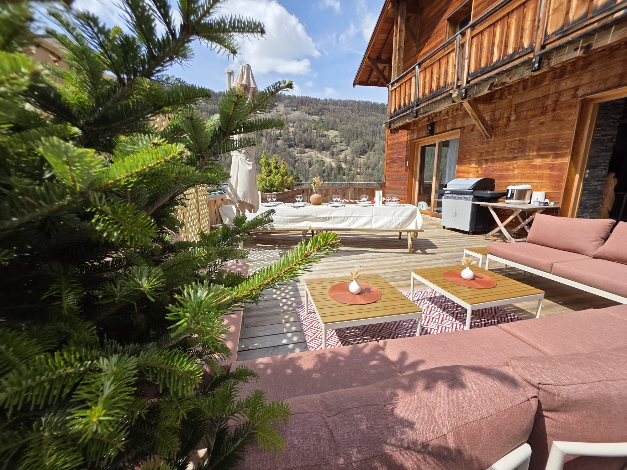 La Tanière 14 personnes  Piscine/Sauna/Borne électrique 