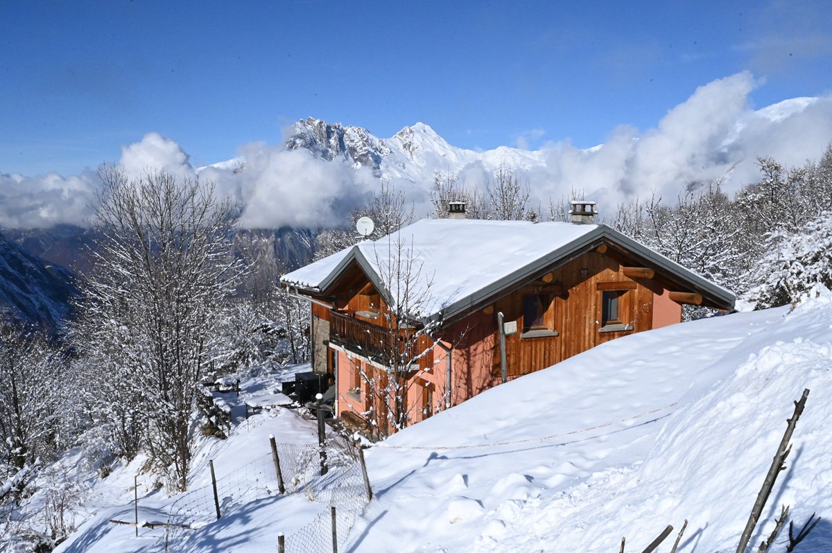 Chalet Lolospeed