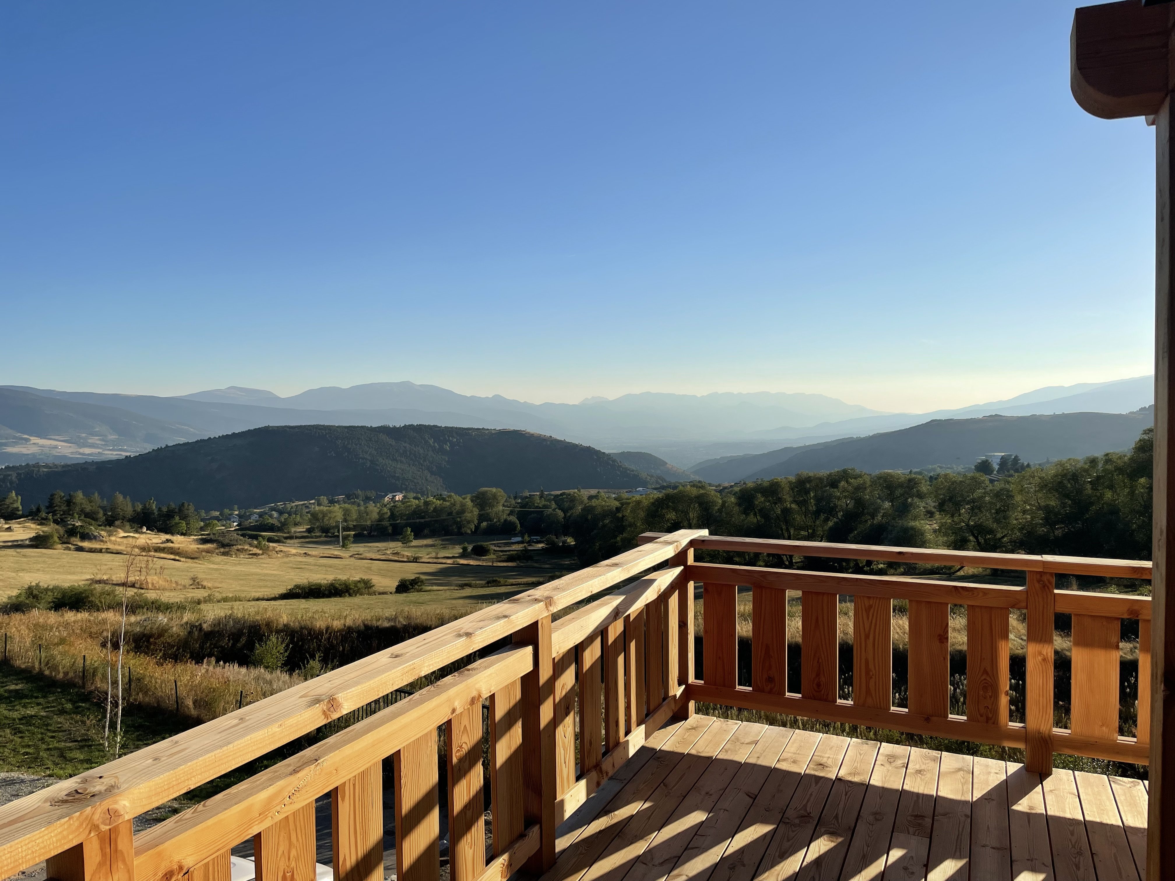 Vue époustouflante sur les montagne depuis le balcon