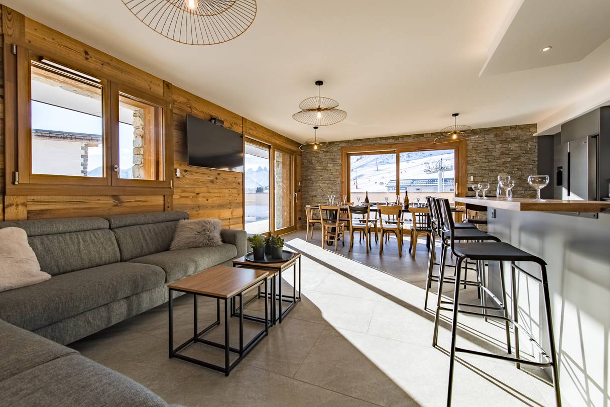 Appartement 12 personnes avec jacuzzi dans une résidence neuve au pied des pistes