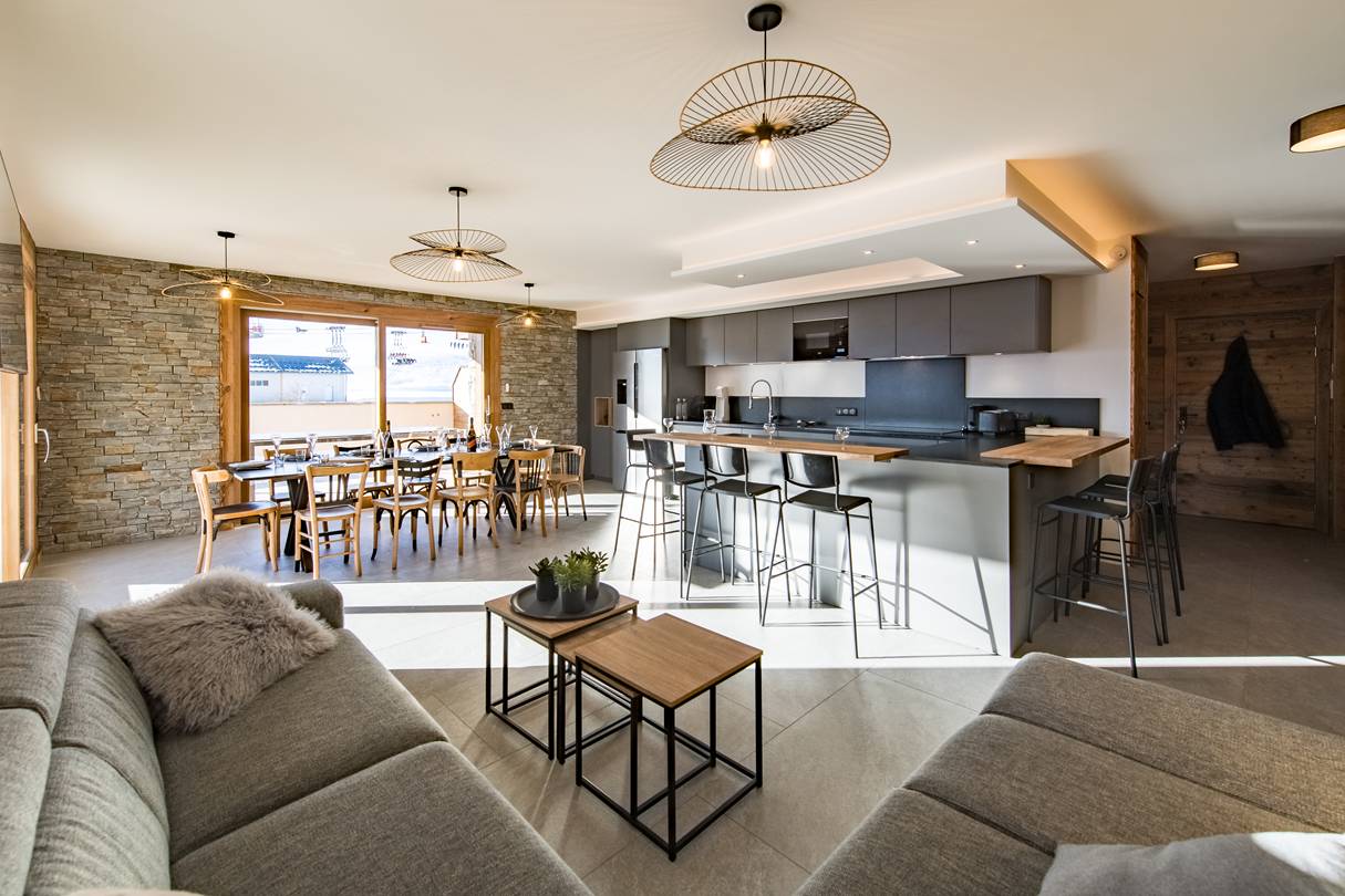 Appartement 12 personnes avec jacuzzi dans une résidence neuve au pied des pistes