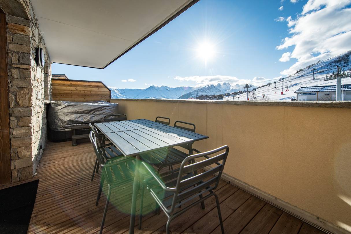 Appartement 6/8 personnes avec jacuzzi dans une résidence neuve au pied des pistes