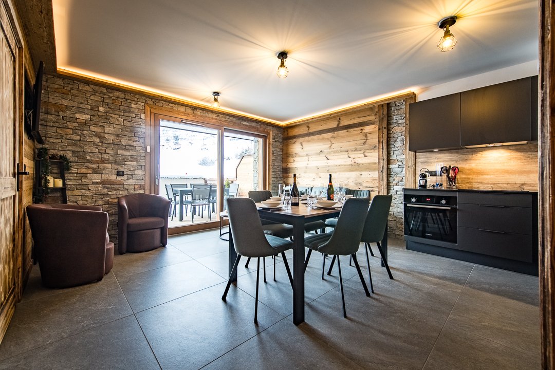 Appartement 6/8 personnes au pied des pistes avec jacuzzi 