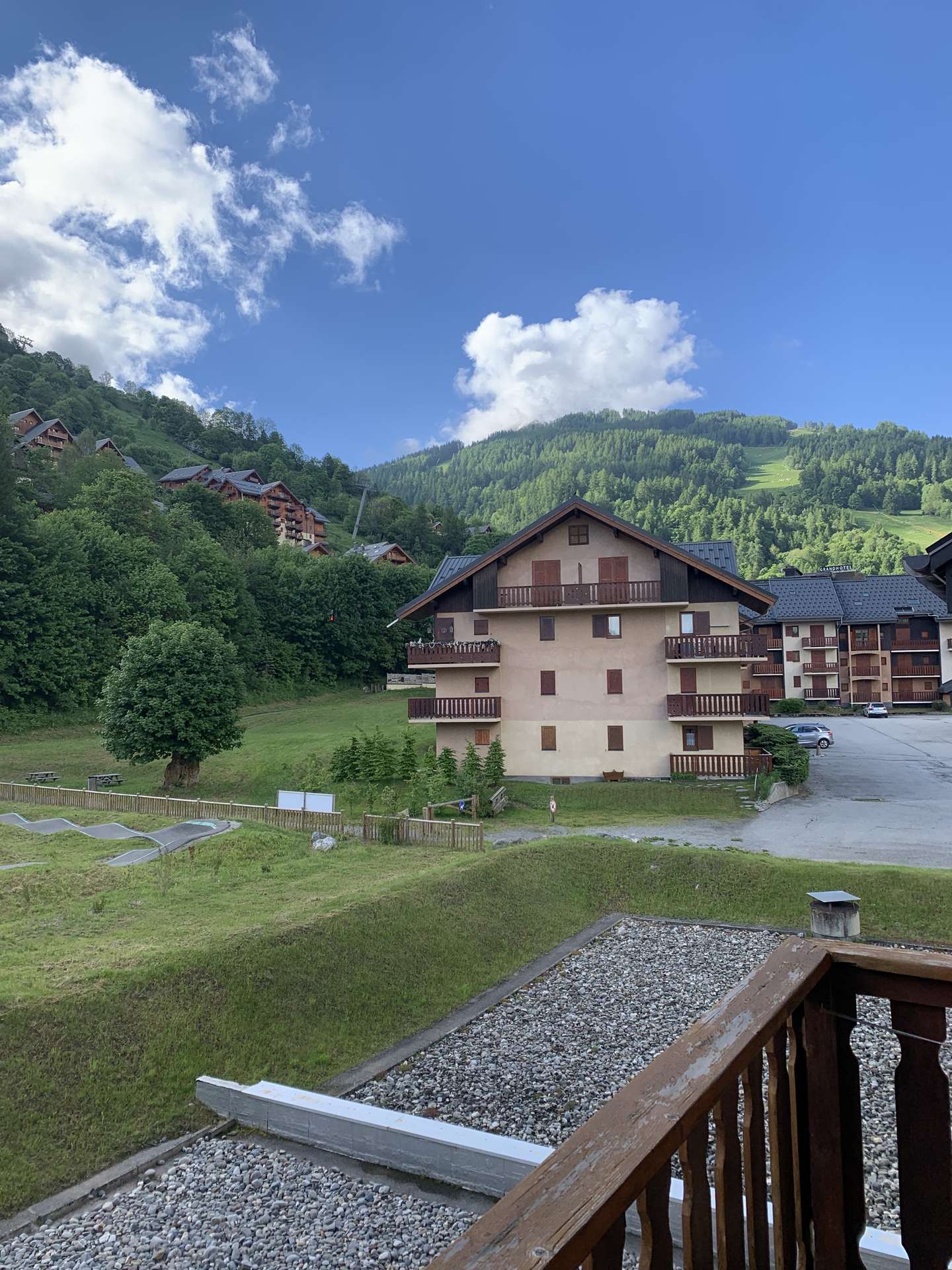 STUDIO CABINE 4 PERSONNES