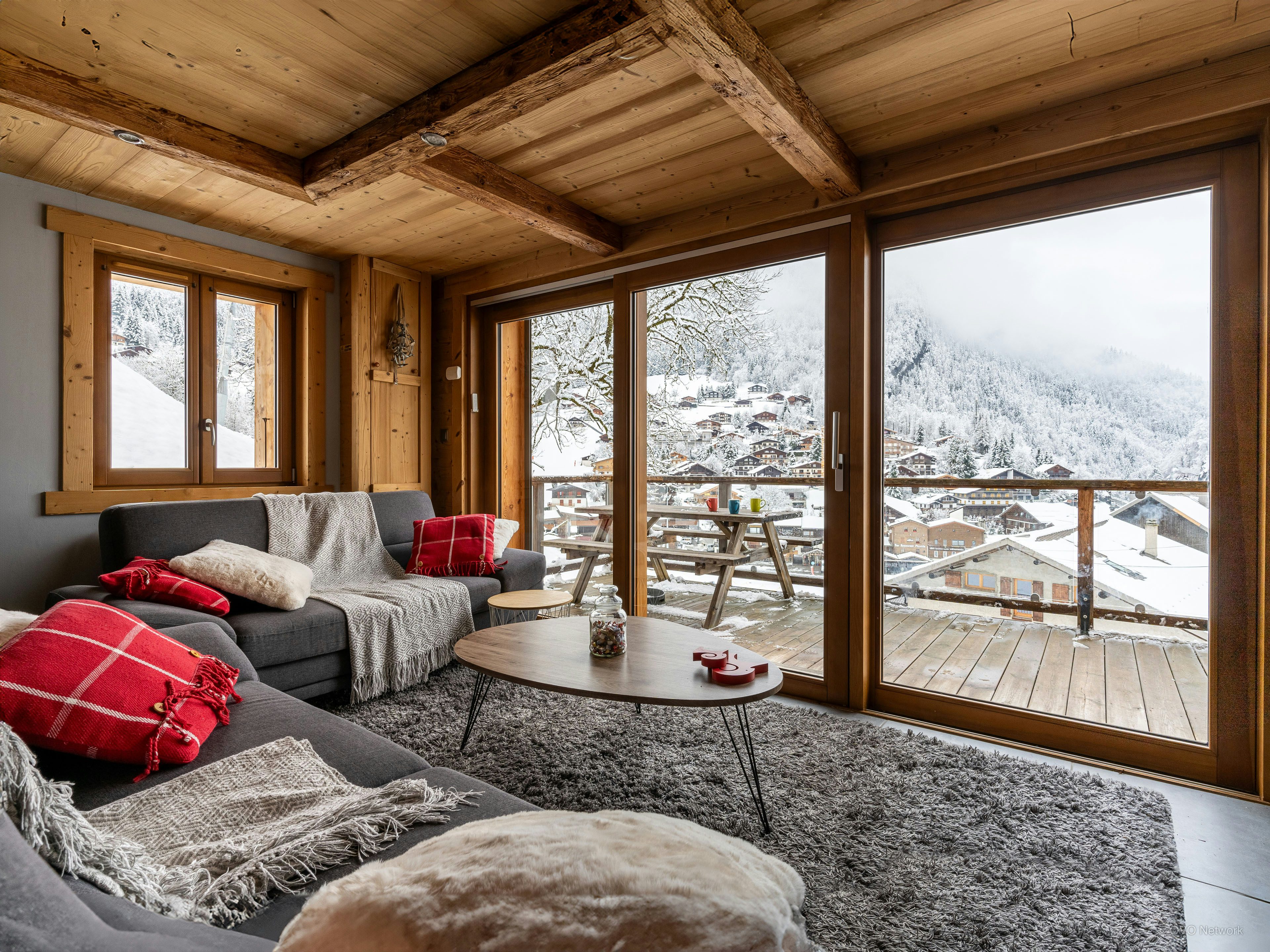 Appartement « skis aux pieds » pour 8 à la clusaz