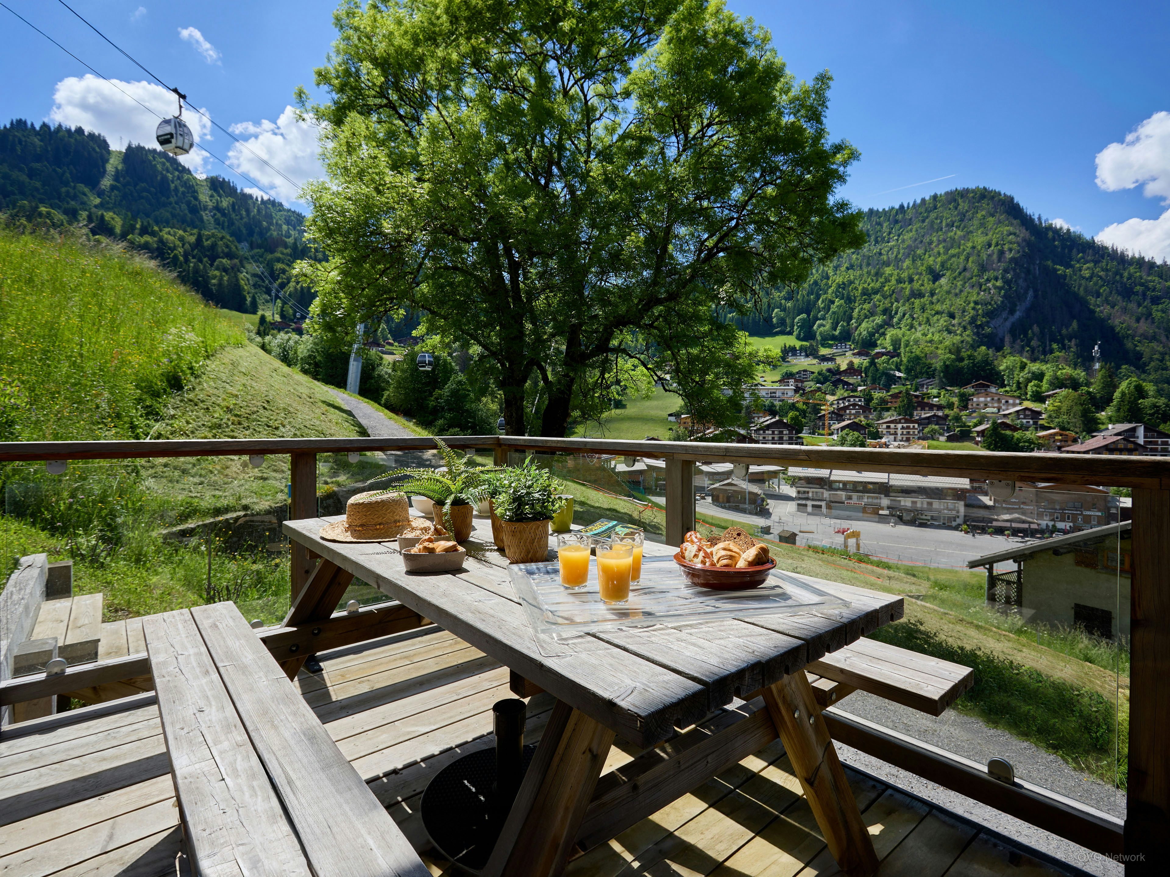 Appartement « skis aux pieds » pour 8 à la clusaz