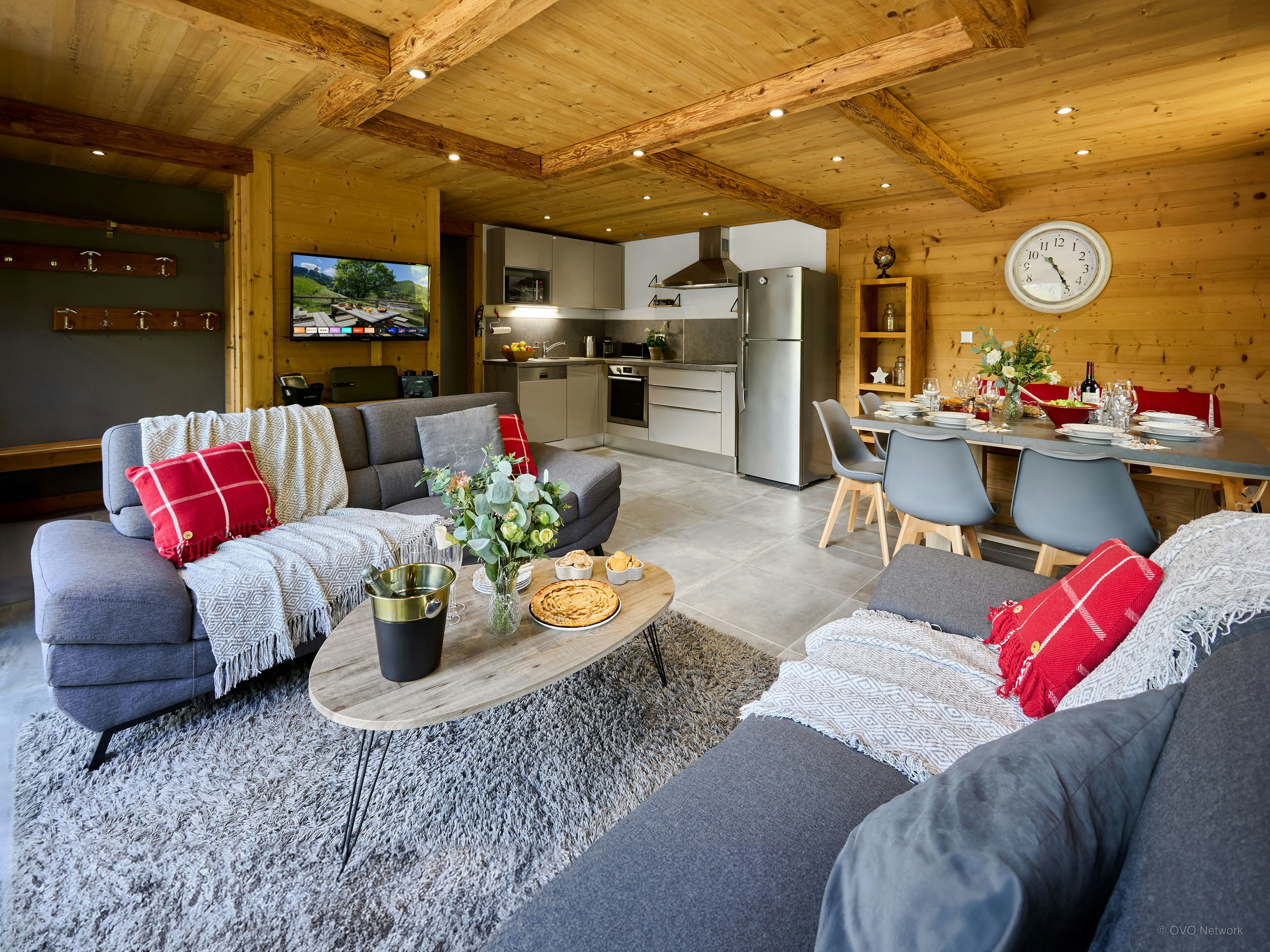 Appartement « skis aux pieds » pour 8 à la clusaz