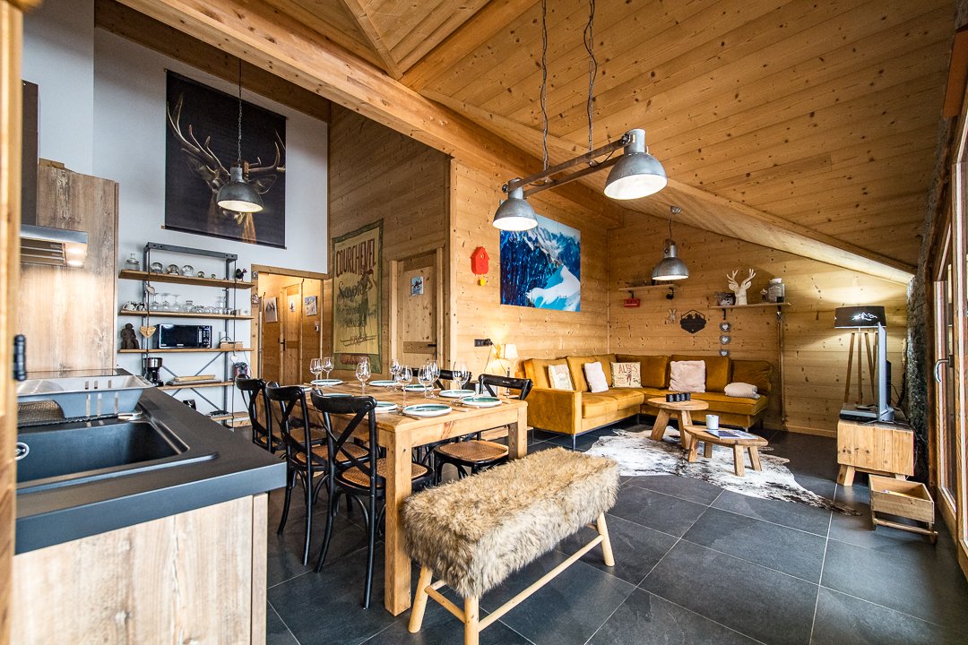 Appartement Haut de Gamme Triplex 9 couchages avec terrasse au cœur du village