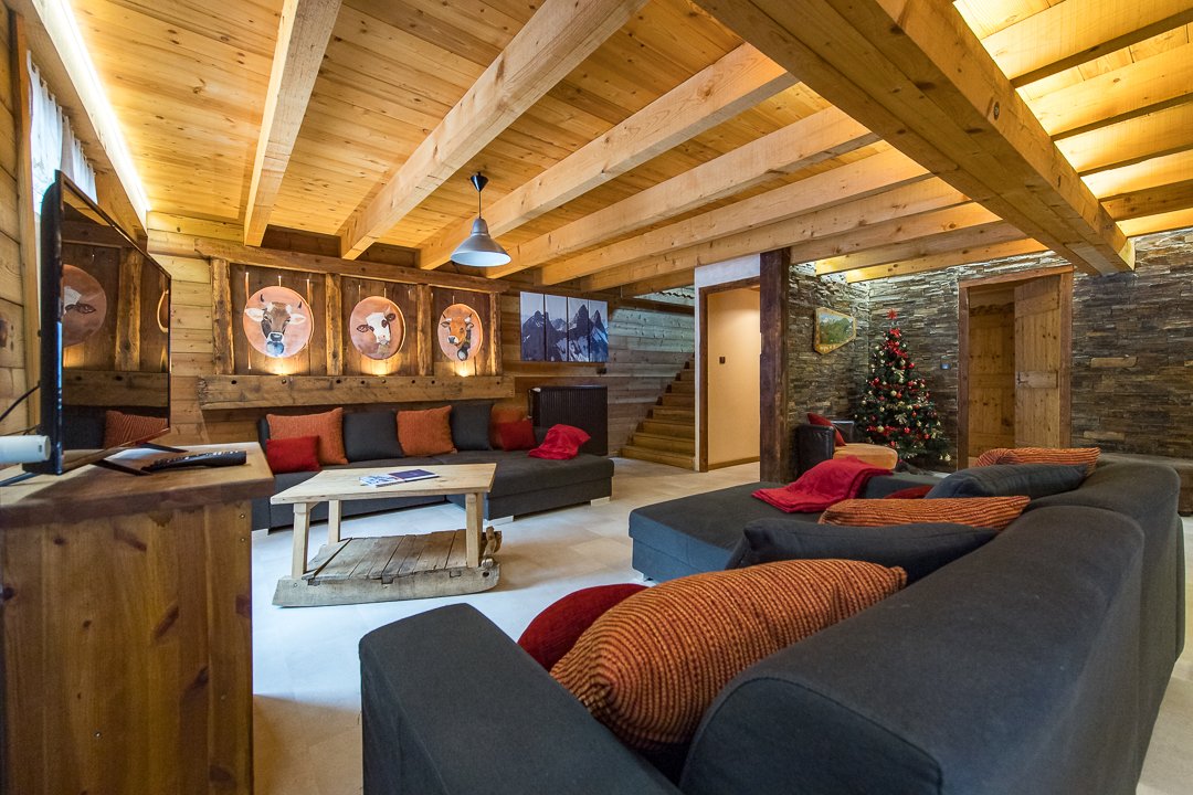 Chalet montagnard 15 personnes - proche du centre du village