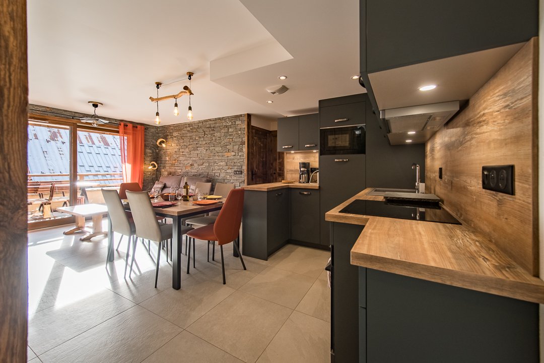 Bel appartement Haut de Gamme 6 personnes avec deux terrasses ensoleillées au coeur du village