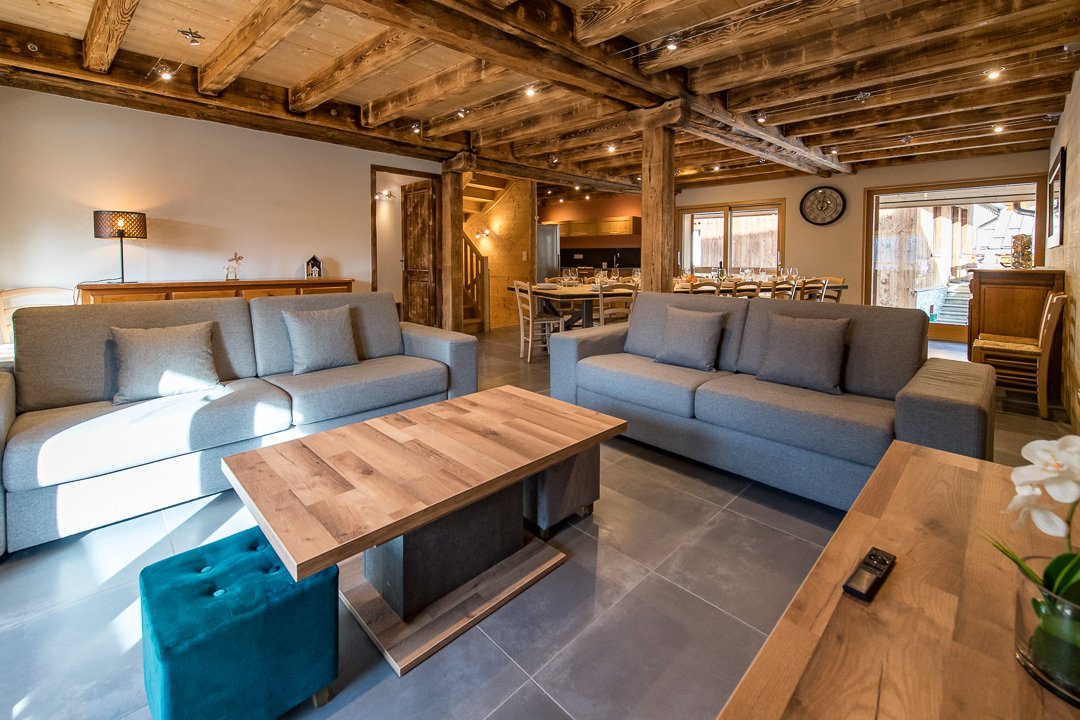 Chalet montagnard rénové avec jacuzzi 4* 15 Personnes