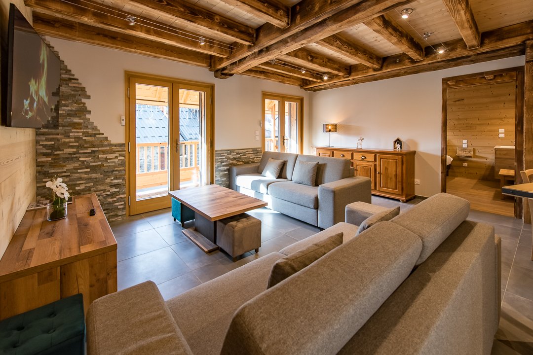 Chalet montagnard rénové avec jacuzzi 4* 15 Personnes