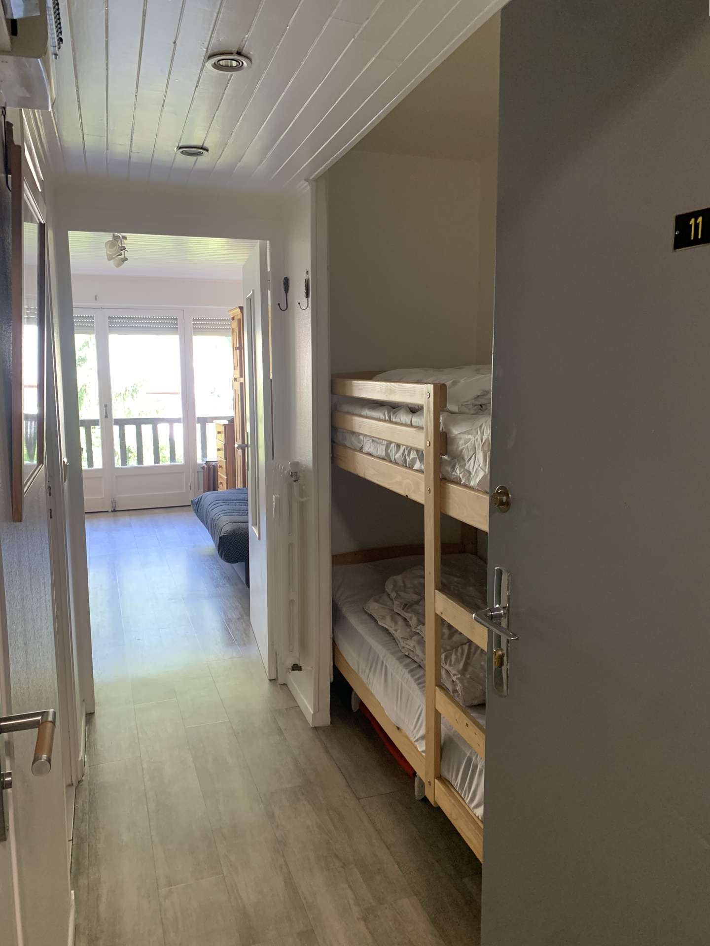 STUDIO CABINE 4 PERSONNES