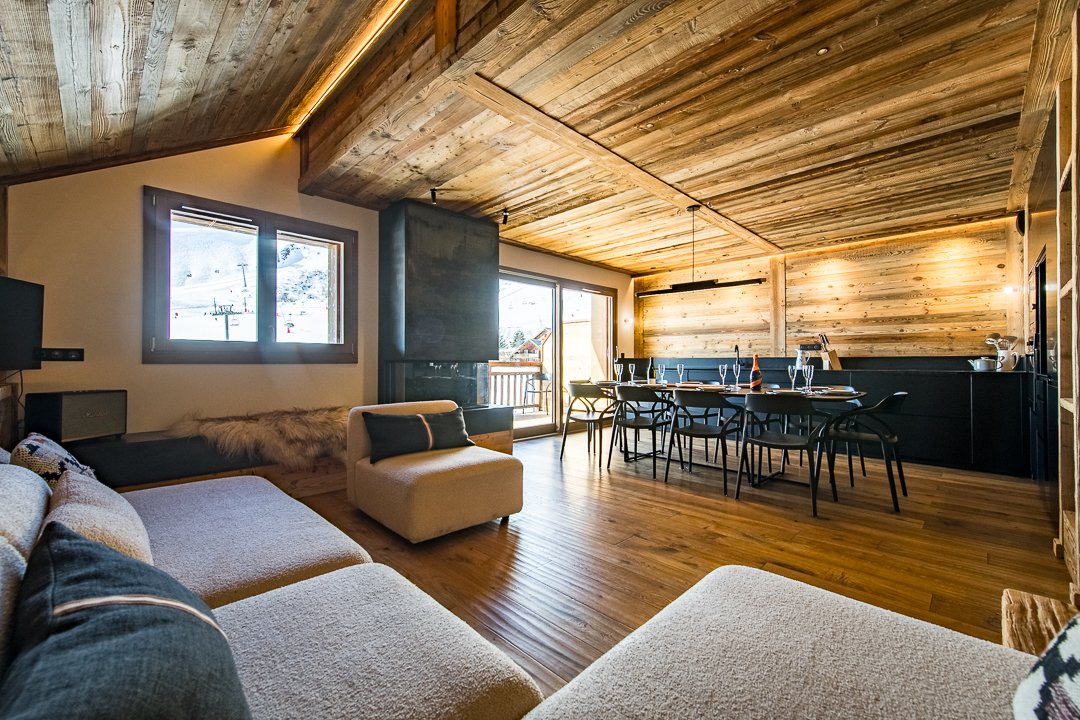 Spacieux duplex pour 10/12 personnes avec jacuzzi dans une résidence neuve au pied des pistes