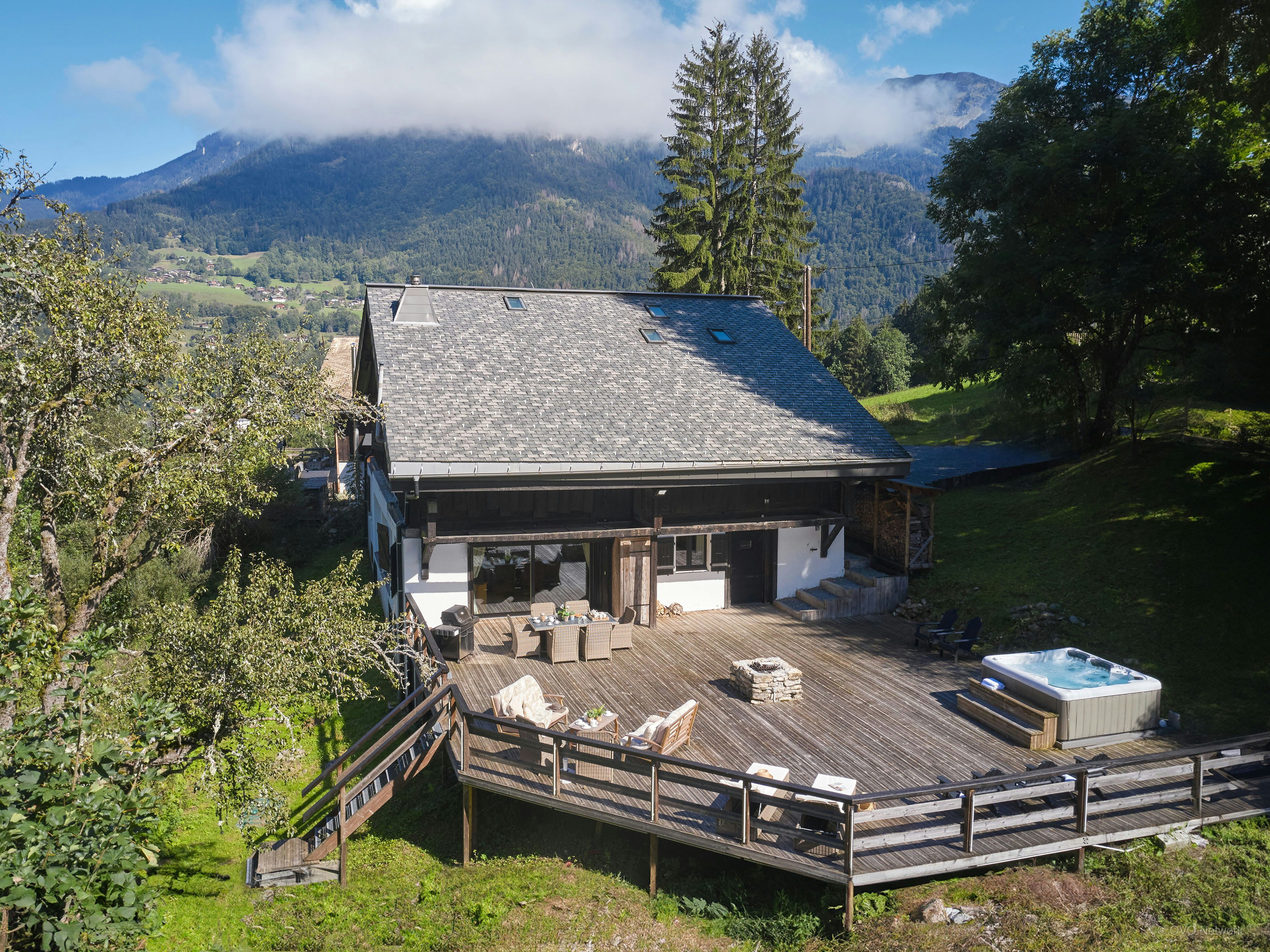 Ferme rénovée 12 personnes avec sauna et jacuzzi