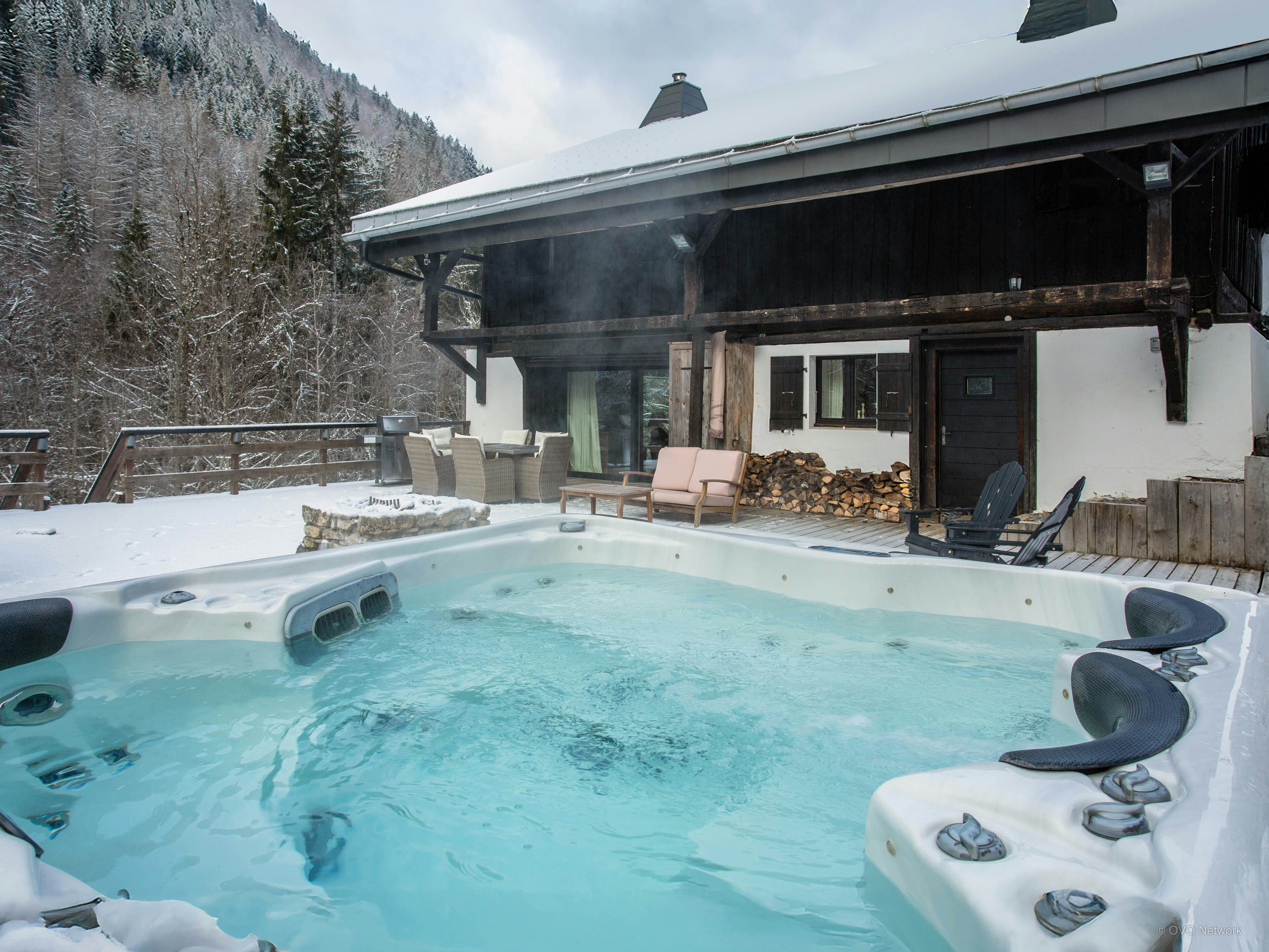 Ferme rénovée 12 personnes avec sauna et jacuzzi