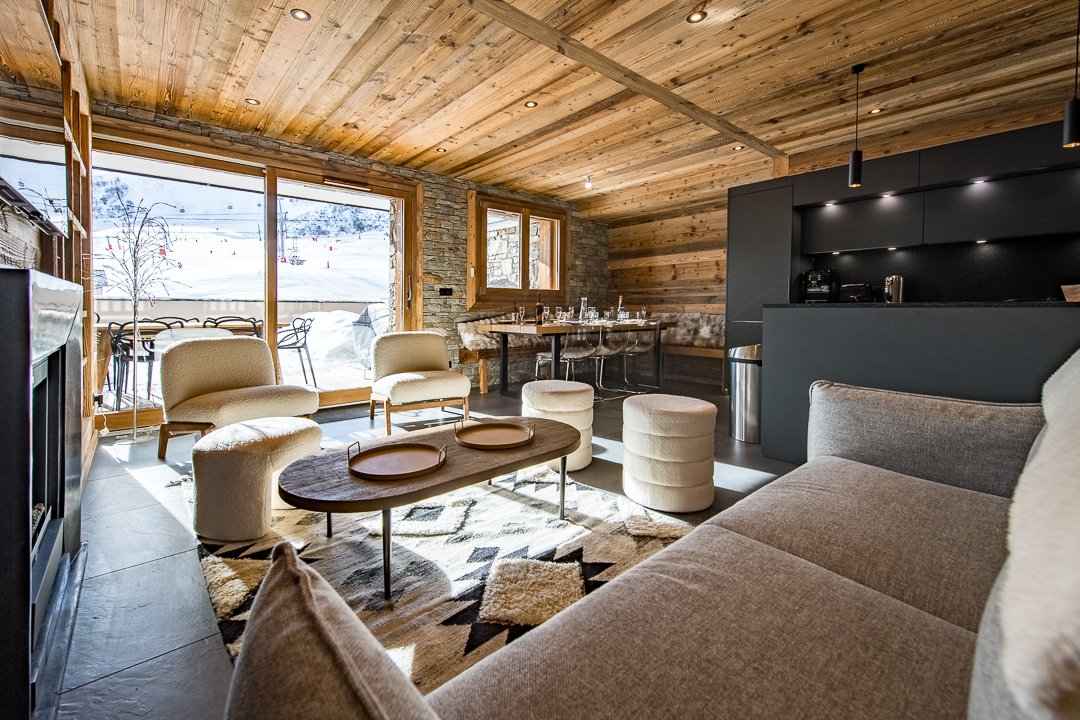 Appartement en duplex 9 personnes avec jacuzzi sur les pistes