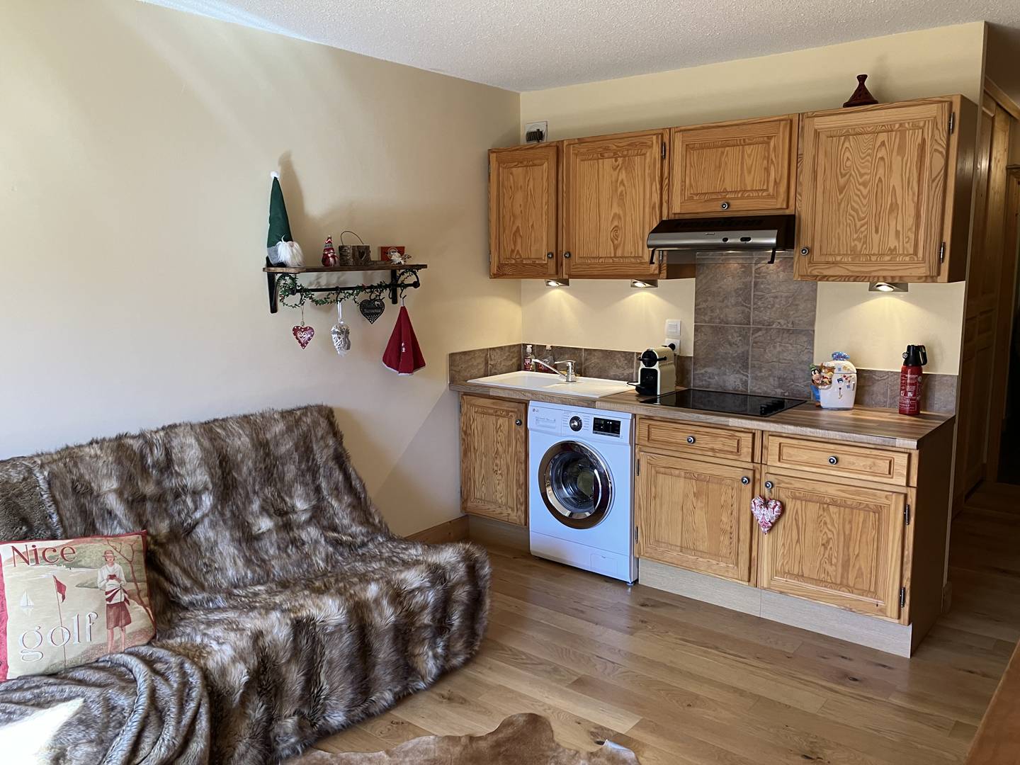 2 PIECES COSY HAUTEURS STATION                       