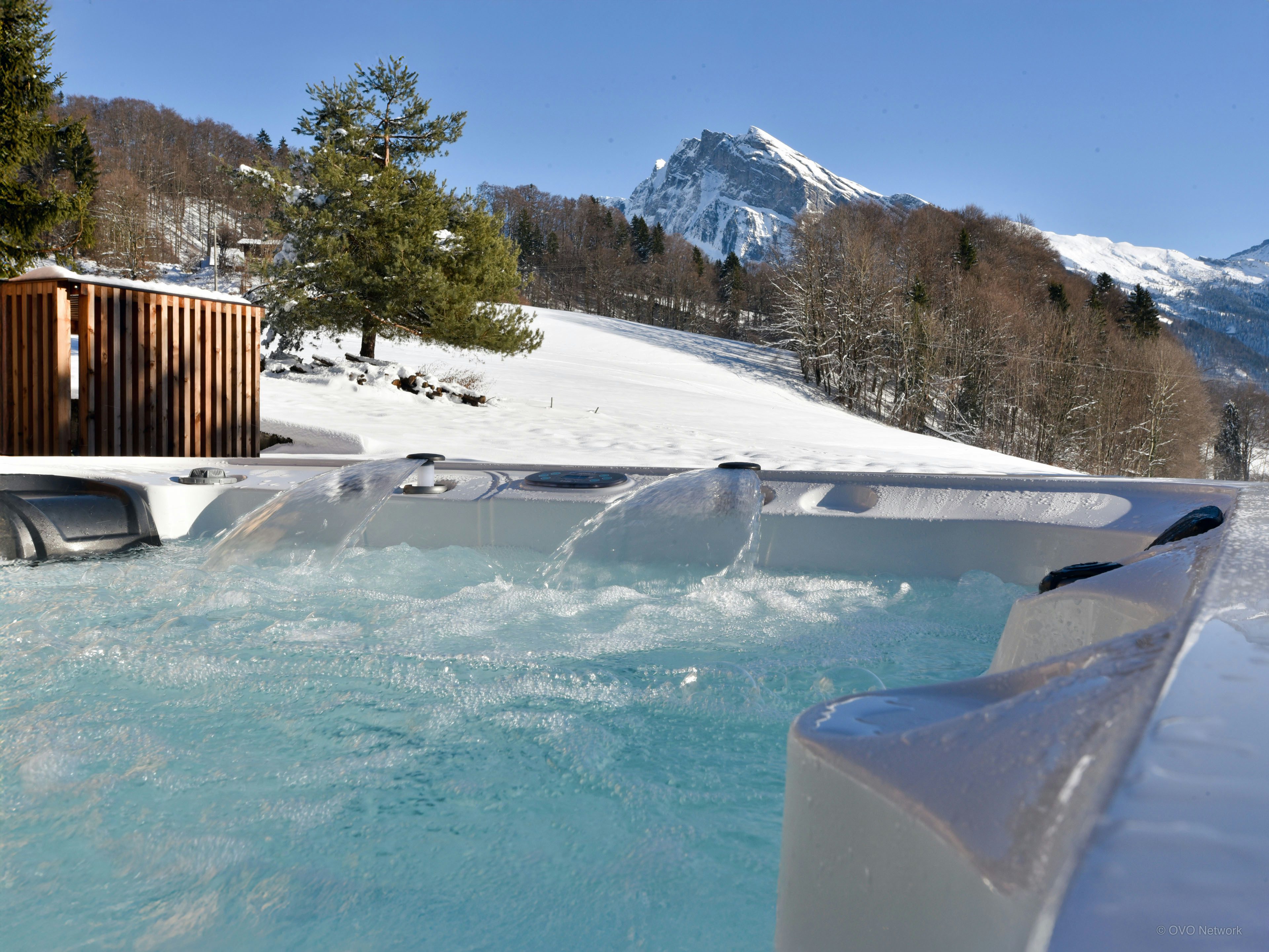 Séjour détente alpine pour 15 avec spa et cinema