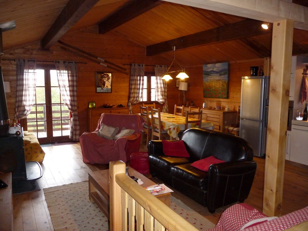 CHALET à EYNE 66800 Face à FONT ROMEU