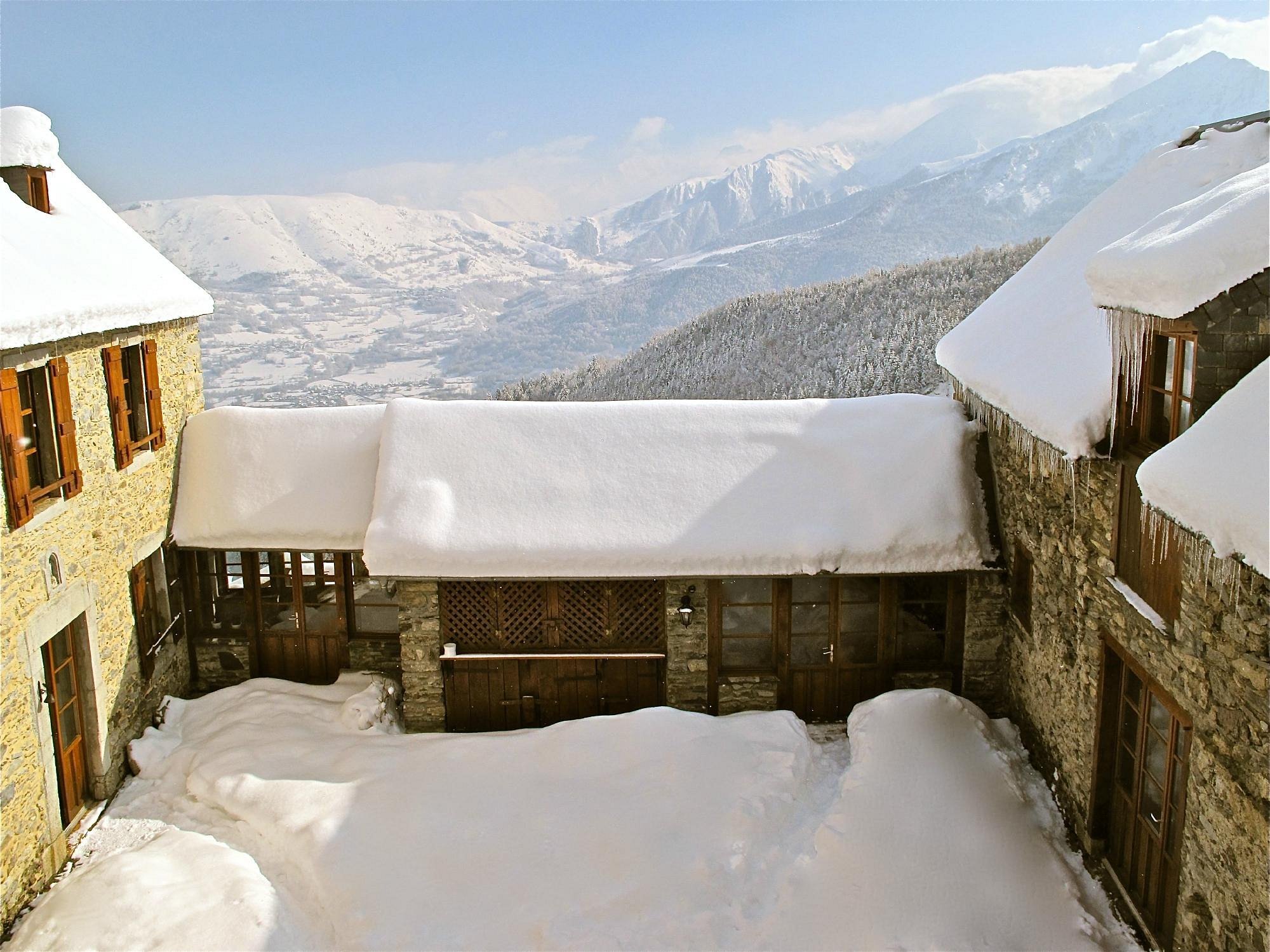 Vue de la cour extérieure