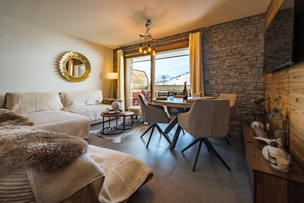 Appartement 6 personnes avec jacuzzi dans une résidence neuve au pied des pistes