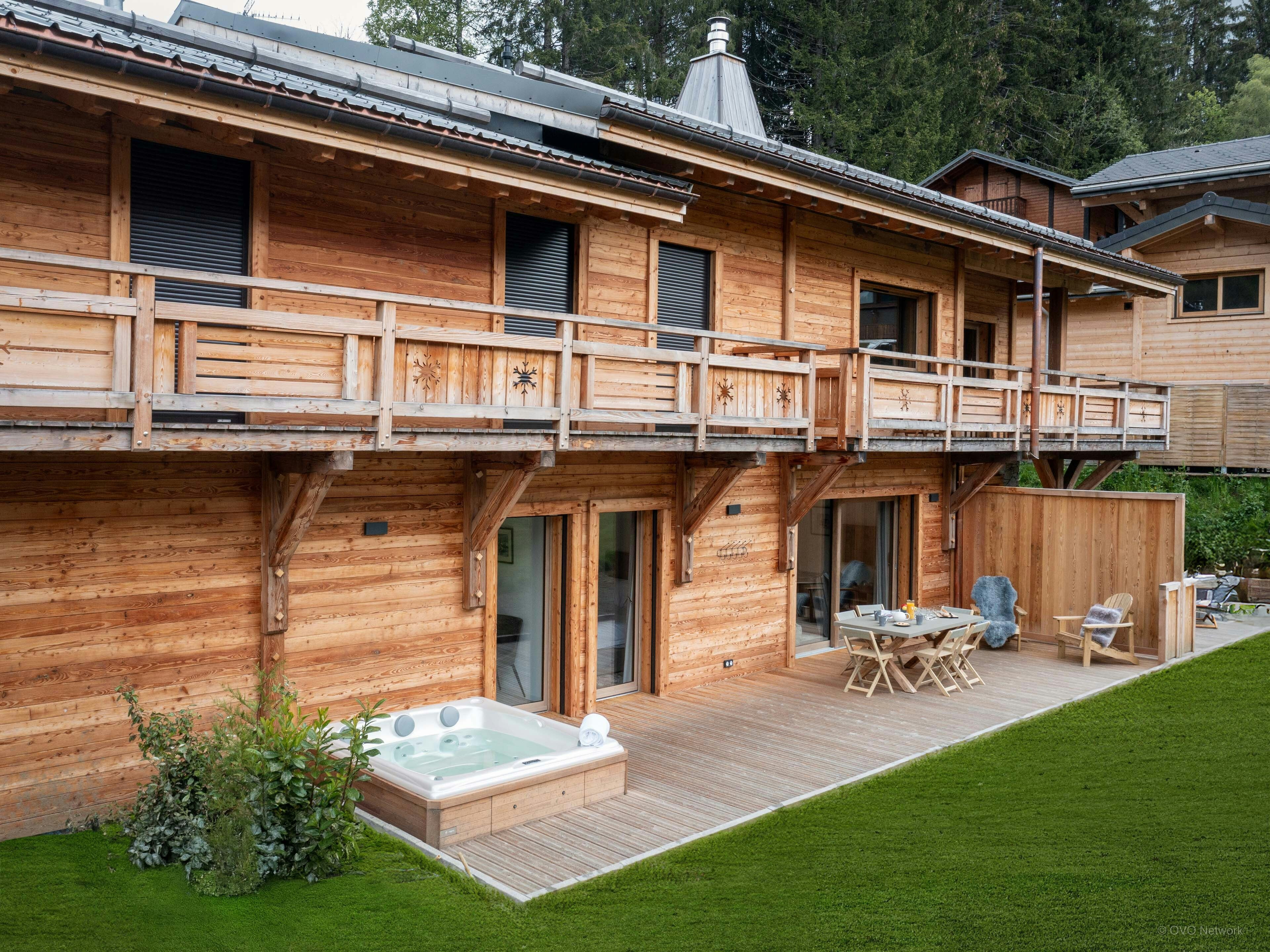 Séjour pour 6 avec spa proche du village et des pistes