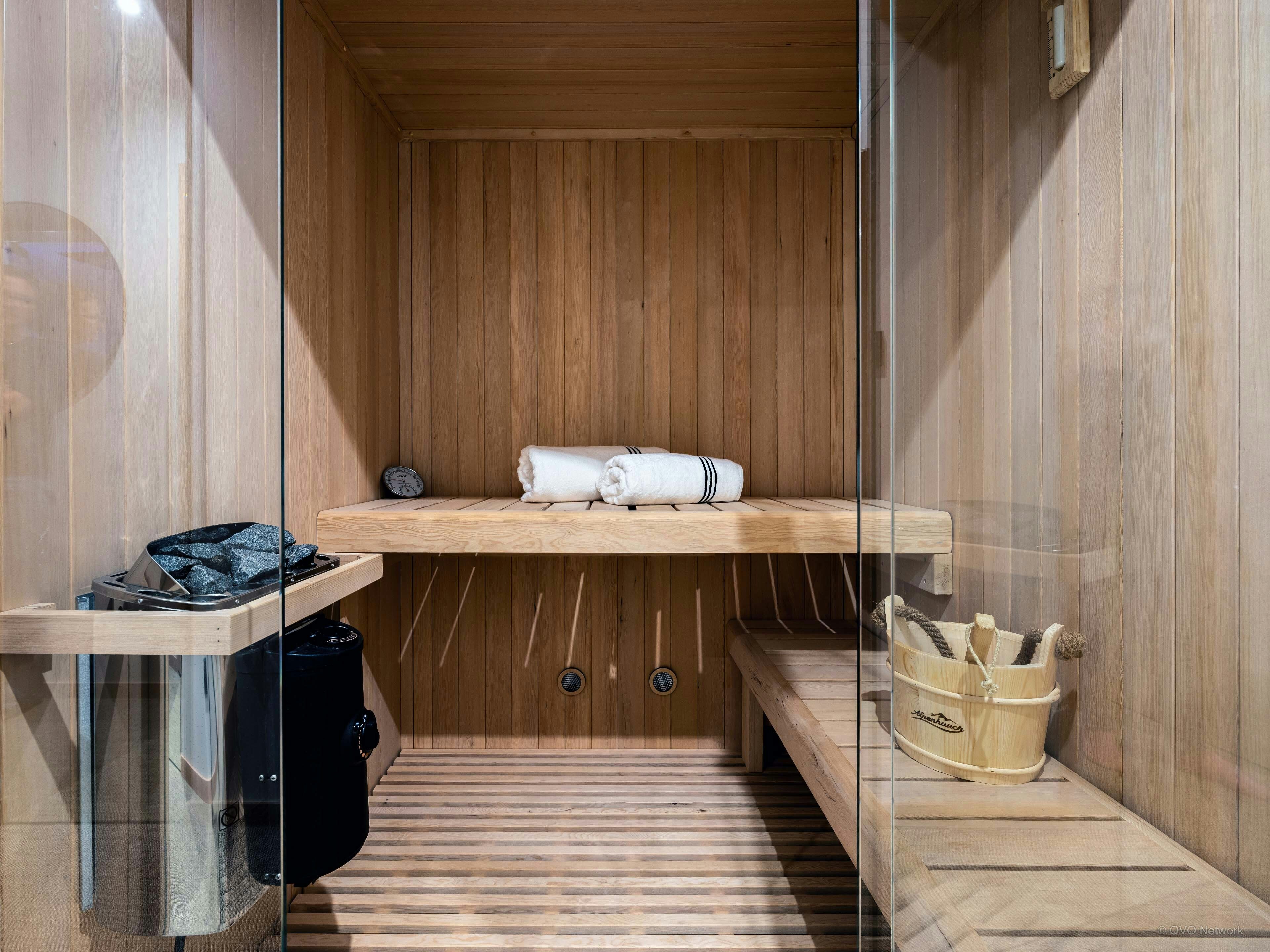 Séjour familial pour 12 avec sauna, hammam, salle de cinéma