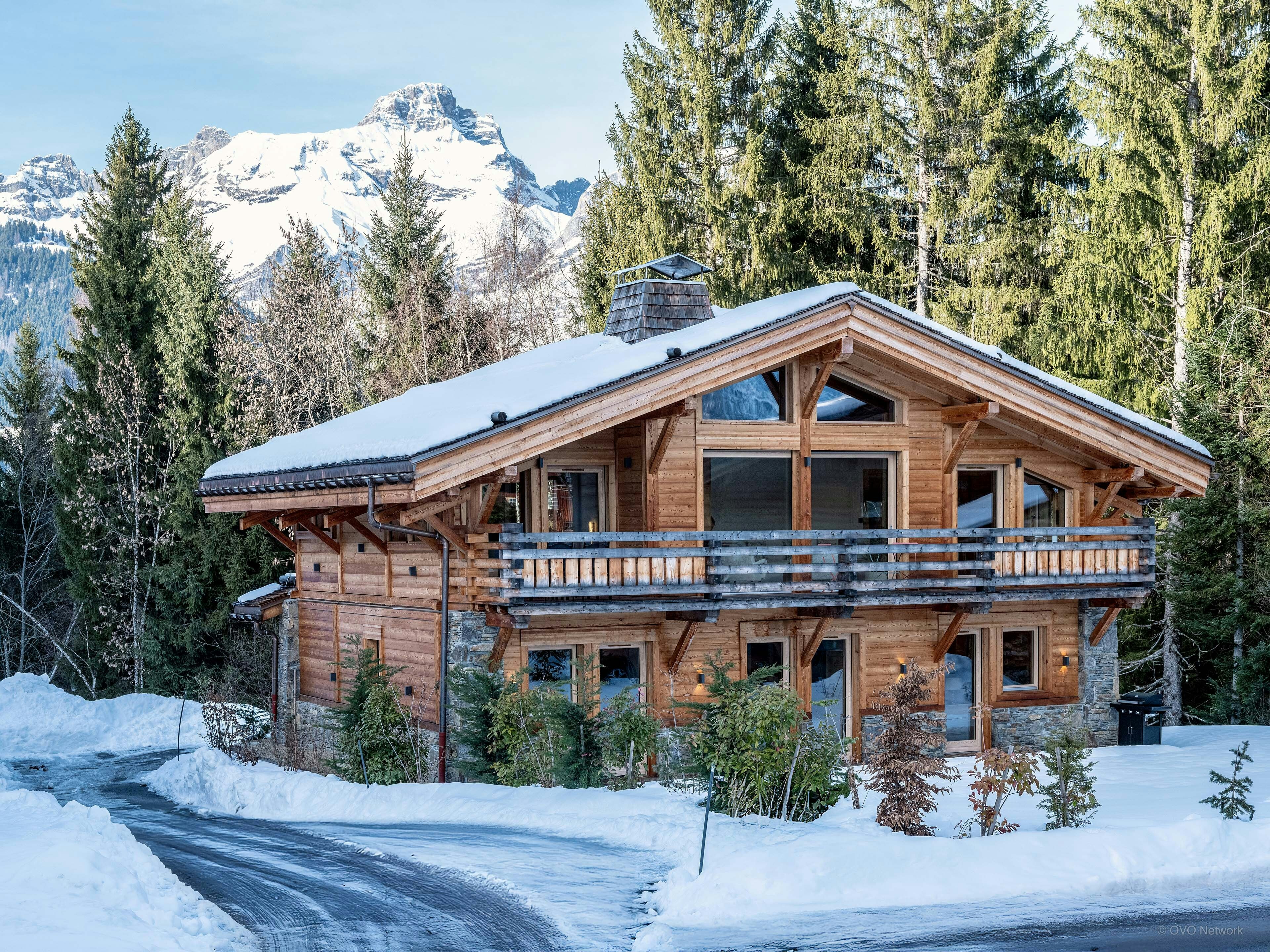 Séjour familial pour 12 avec sauna, hammam, salle de cinéma